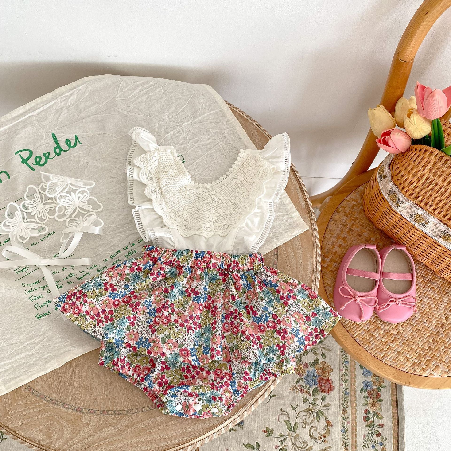 【BABY】レースフリル花柄ロンパース🌸 CawaKomostore