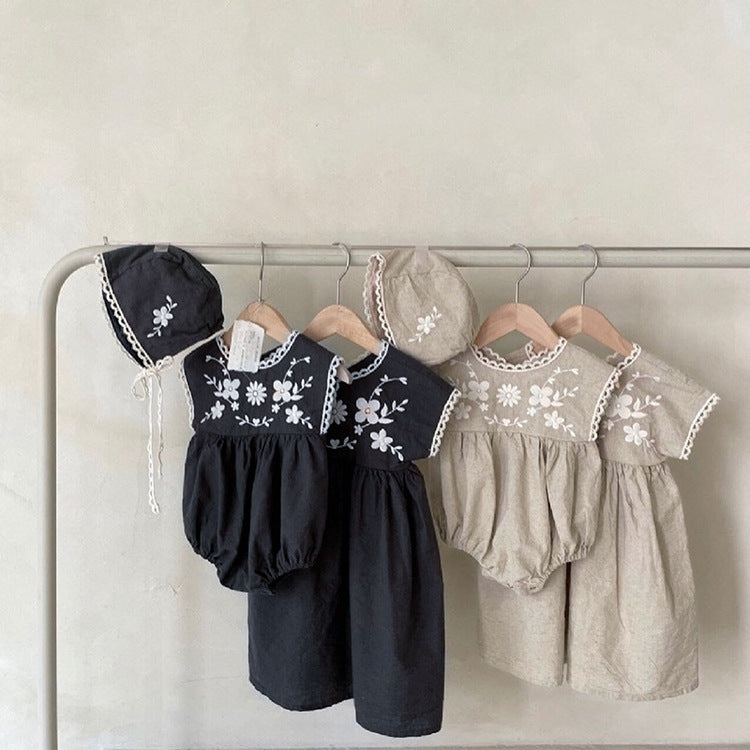 【BABY】フラワー刺繍フロントロンパース CawaKomostore