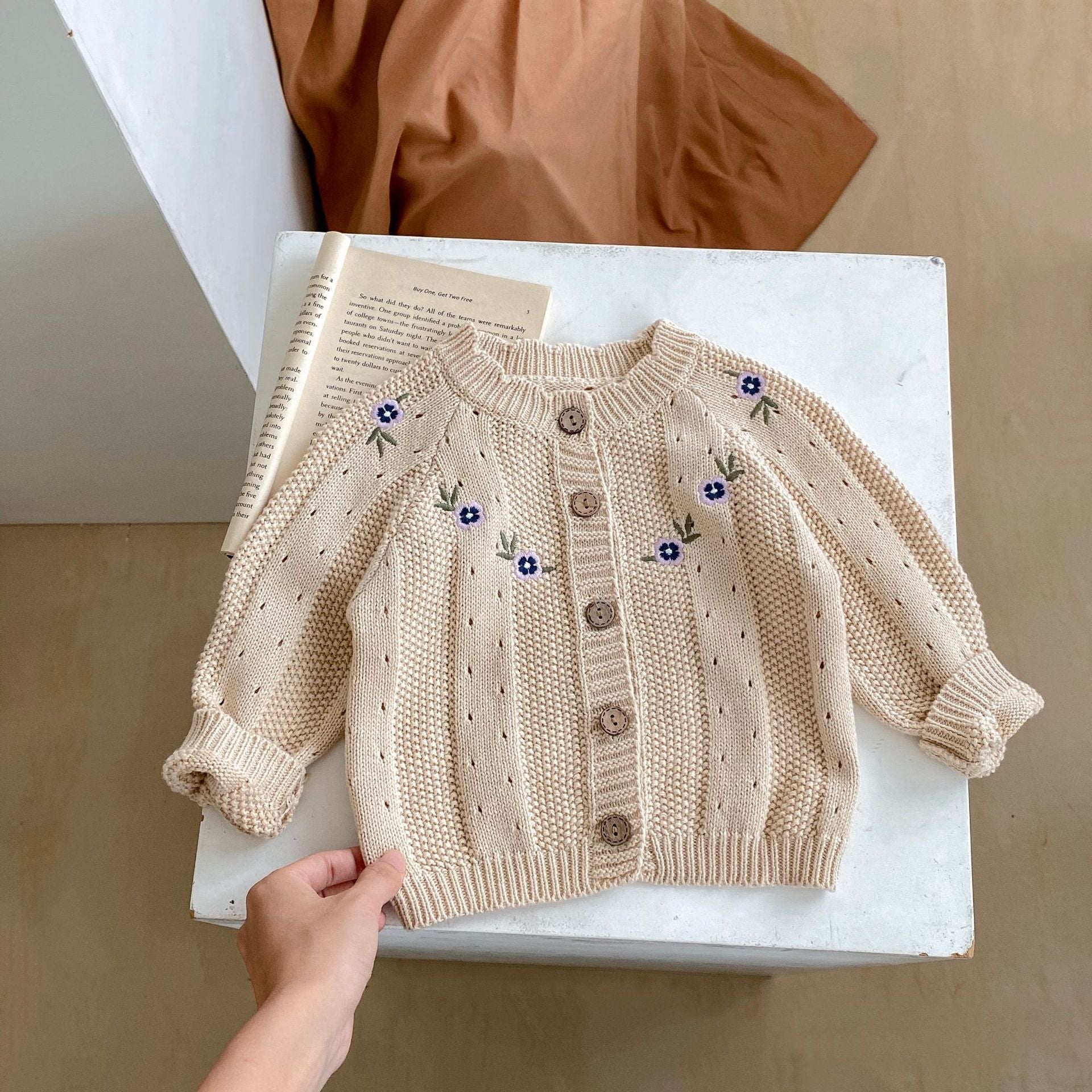 【BABY】 デザインニットフラワーカーディガン/サロペット CawaKomostore