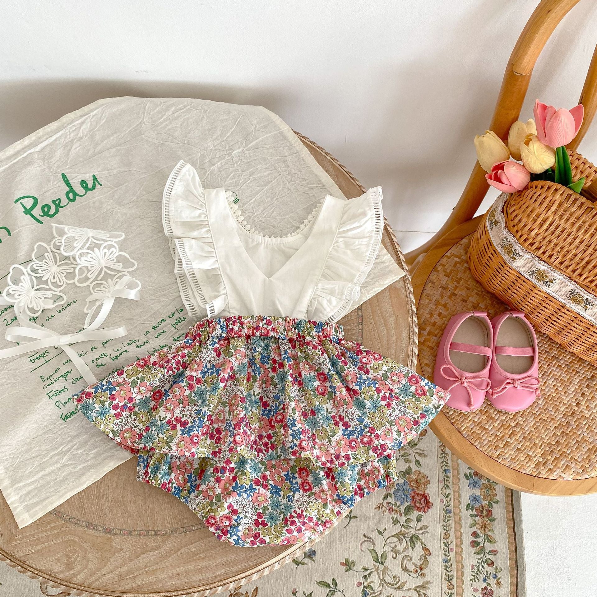 【BABY】レースフリル花柄ロンパース🌸 CawaKomostore
