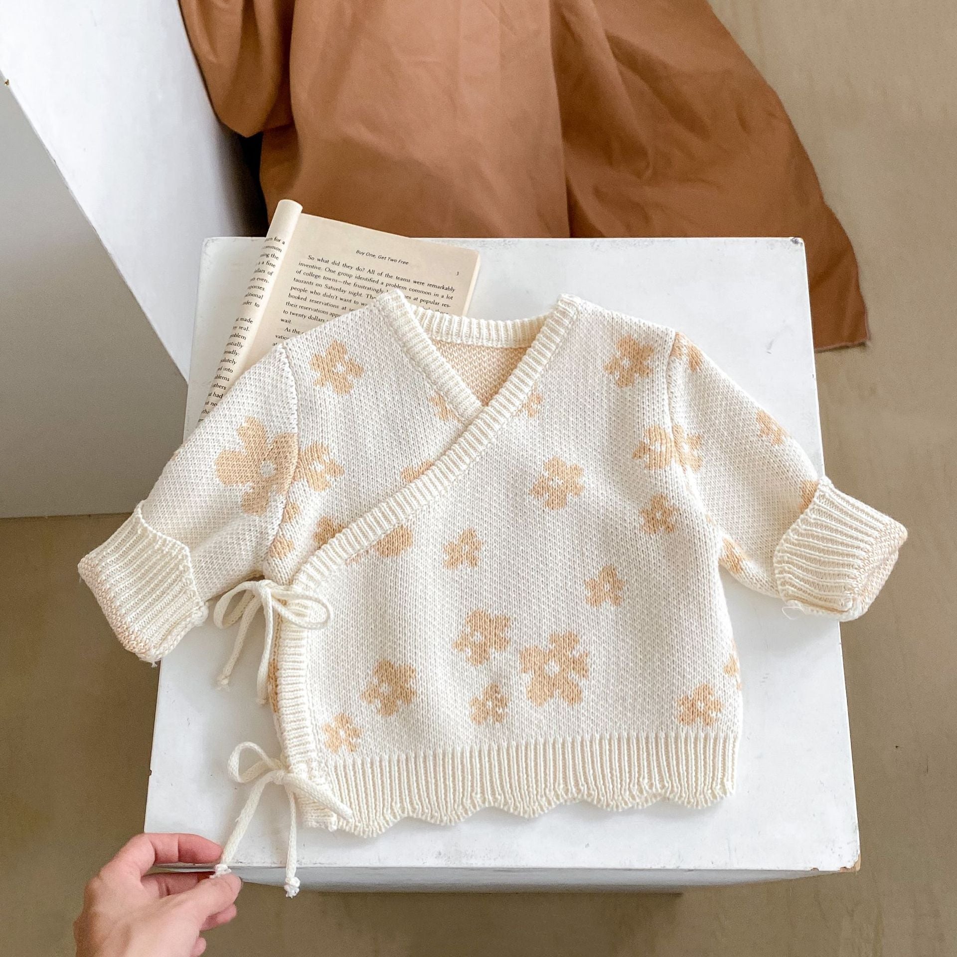 【BABY】フラワーデザインニット(ニット帽・カーディガン・パンツ・靴下) CawaKomostore