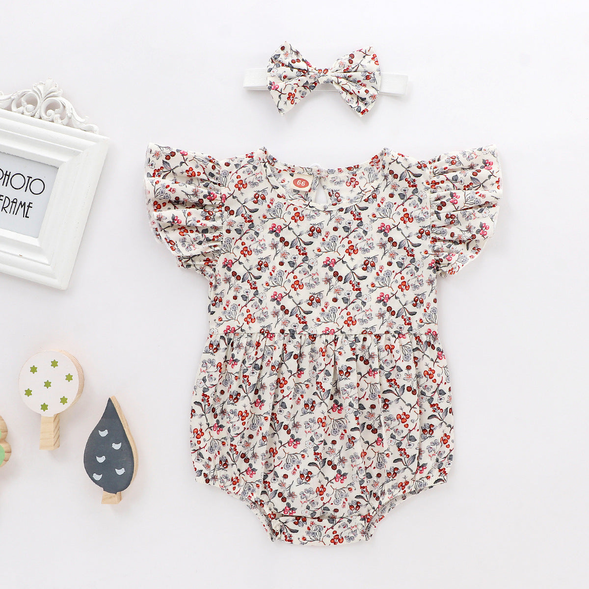 【BABY】ロンパース / 女の子 / 花柄🌸/ヘアバンド付き CawaKomostore