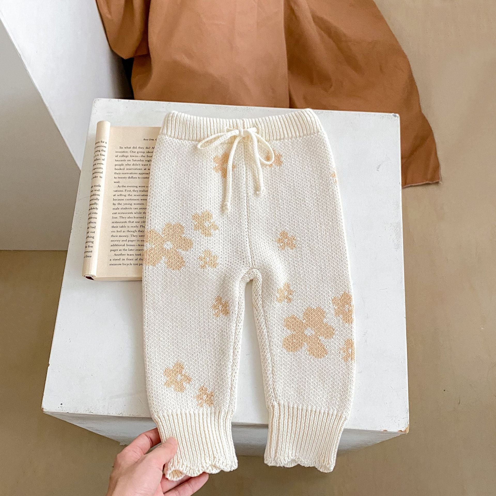 【BABY】フラワーデザインニット(ニット帽・カーディガン・パンツ・靴下) CawaKomostore
