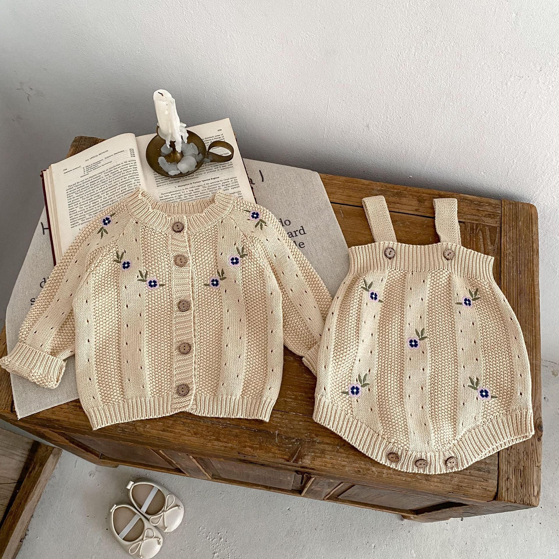 【BABY】 デザインニットフラワーカーディガン/サロペット CawaKomostore