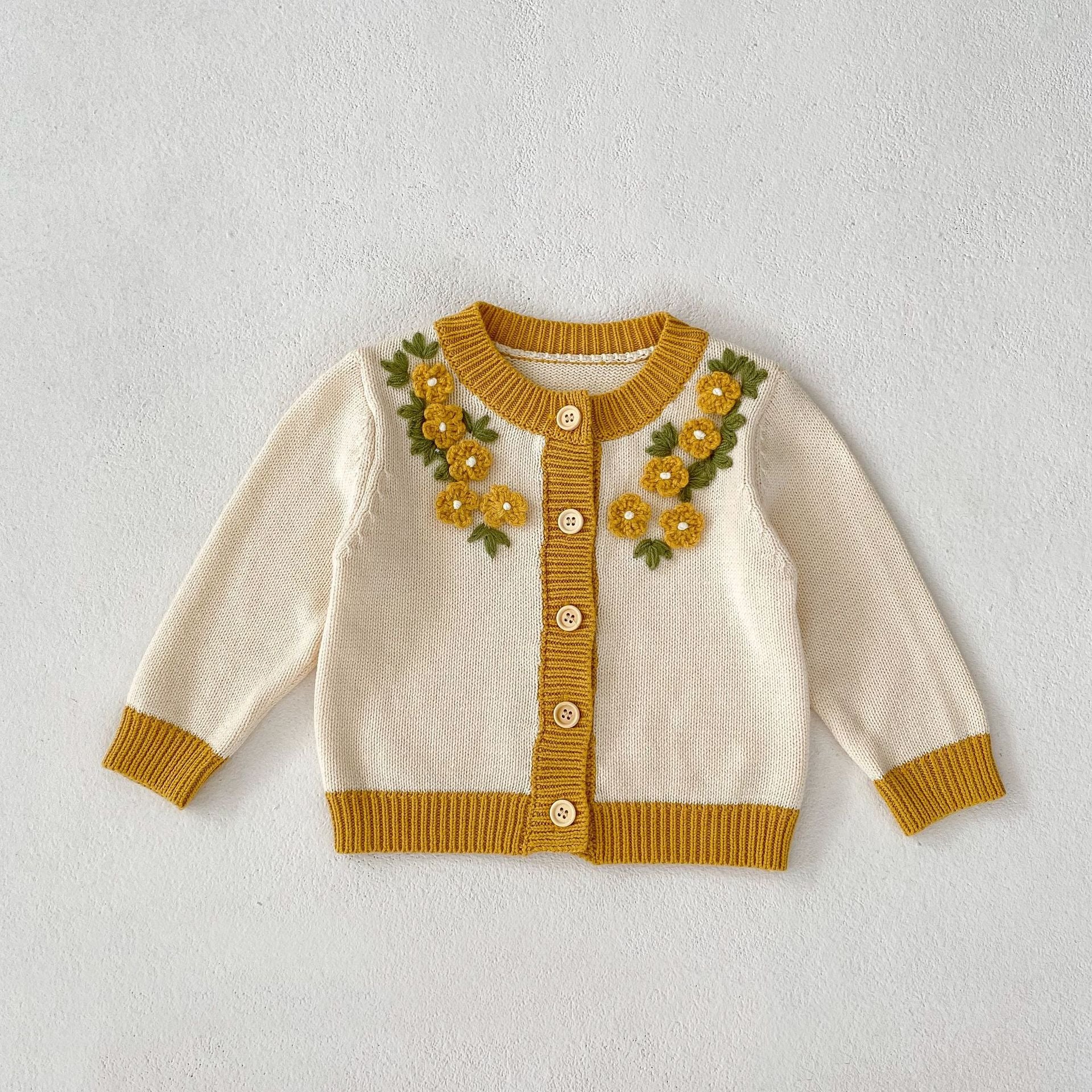 【BABY】イエロー刺繡フラワーサロペット / カーディガン CawaKomostore