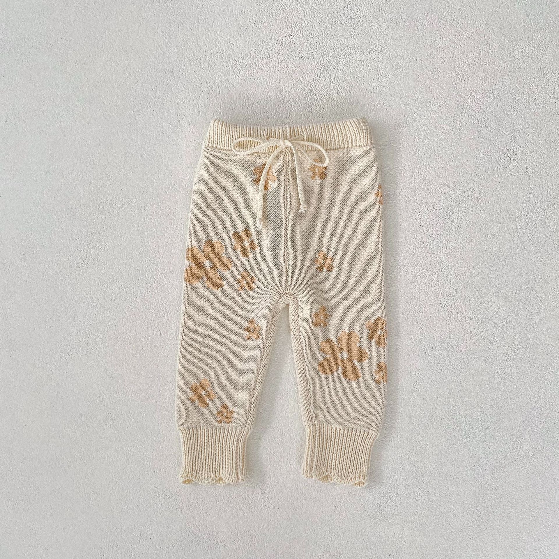 【BABY】フラワーデザインニット(ニット帽・カーディガン・パンツ・靴下) CawaKomostore