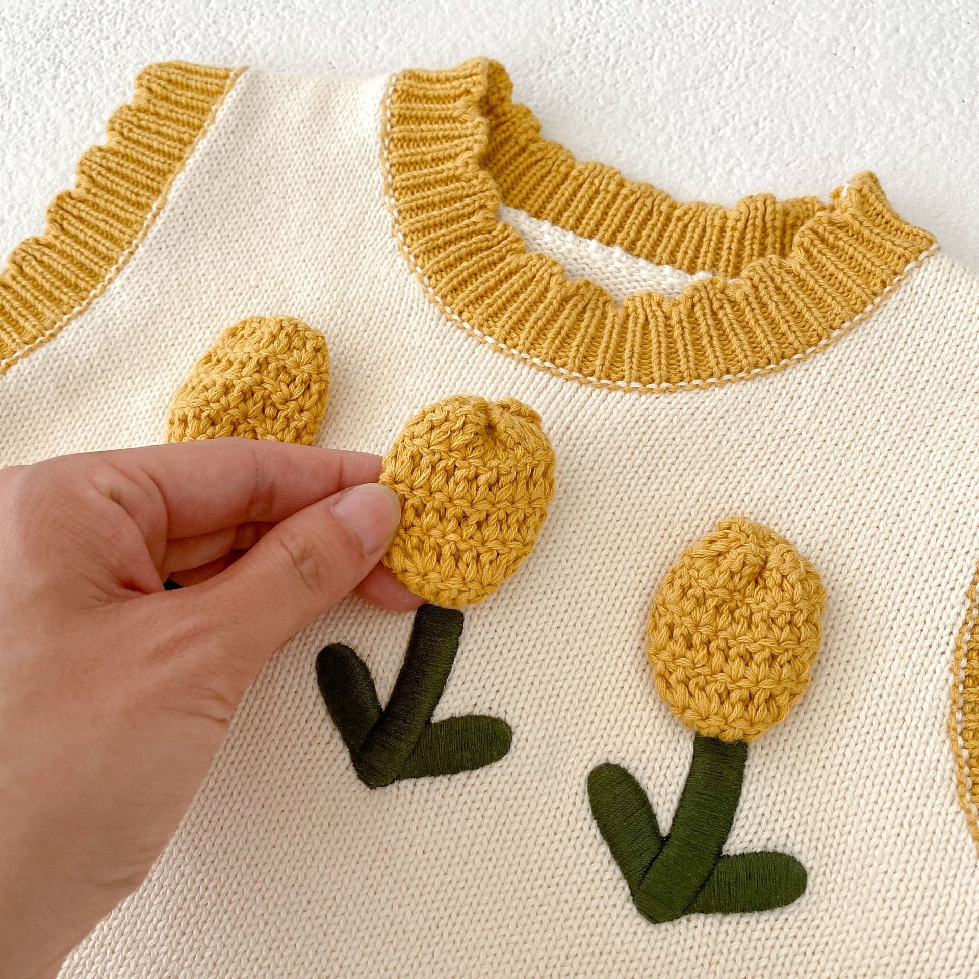 【BABY】イエロー刺繡フラワー ベスト CawaKomostore