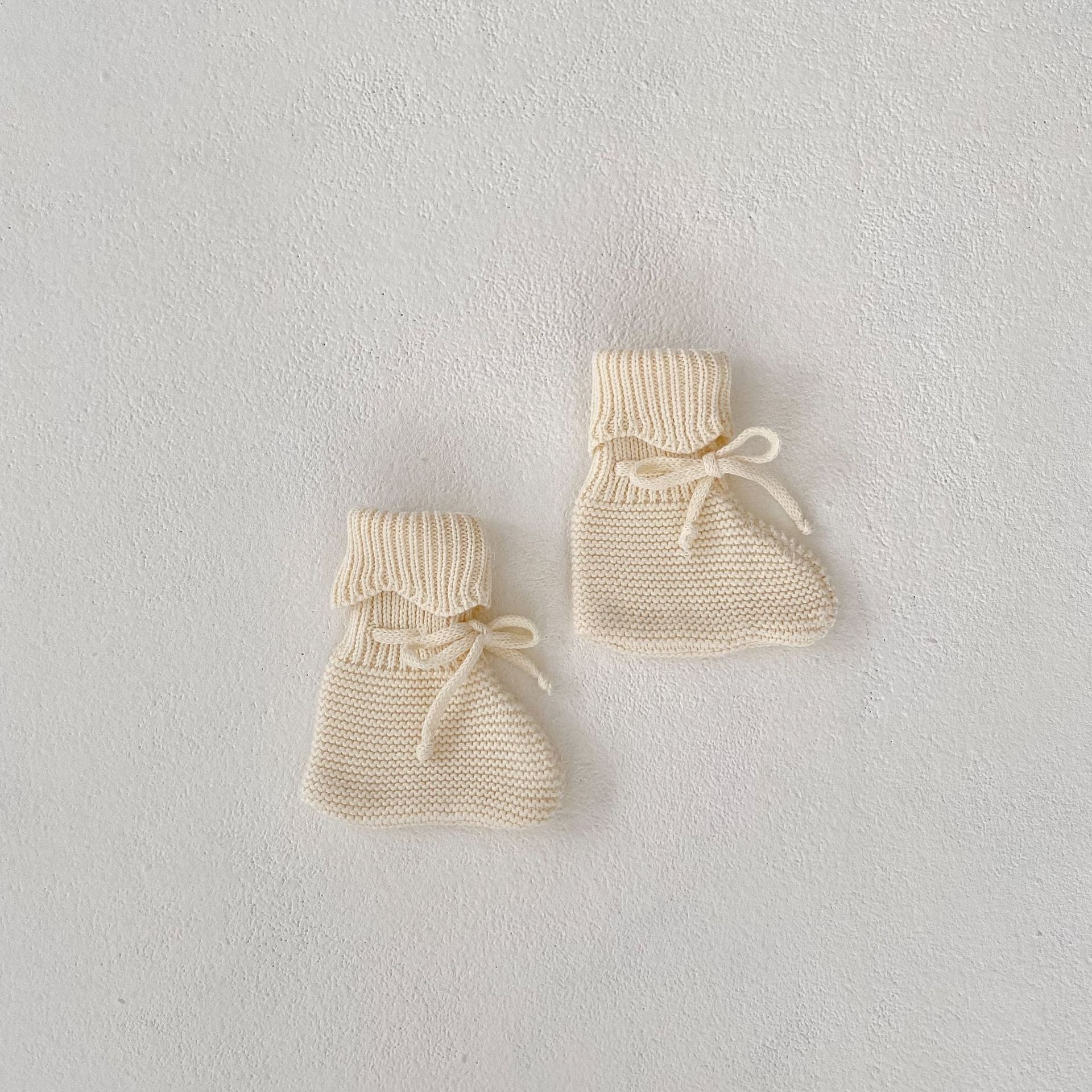 【BABY】フラワーデザインニット(ニット帽・カーディガン・パンツ・靴下) CawaKomostore