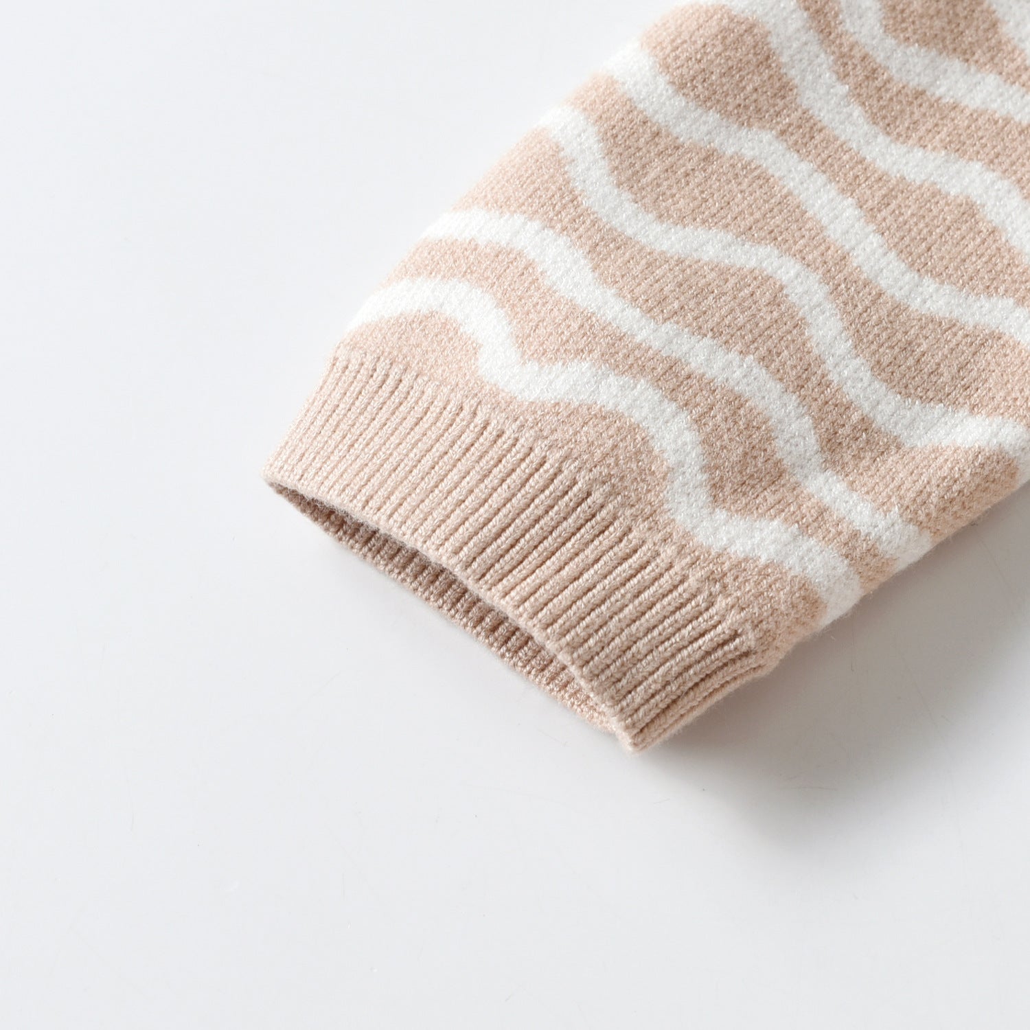 【BABY】なみなみボーダーニットロンパース(うさ耳ニット帽付き) CawaKomostore