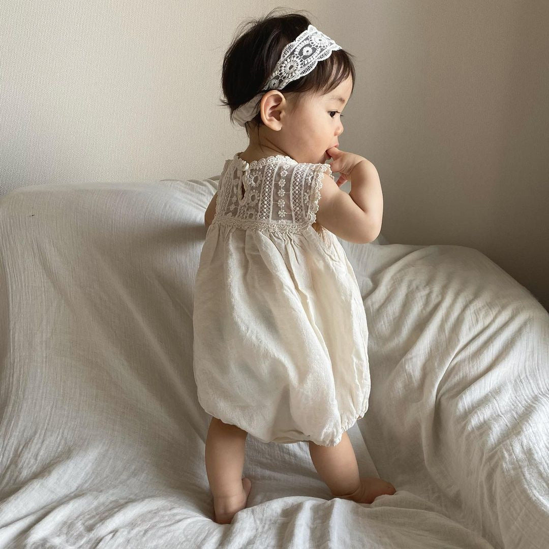 【BABY】ホワイトレースロンパース rompers CawaKomostore