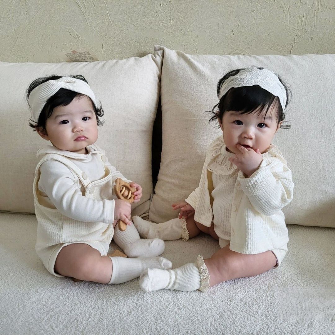 【BABY】白色・春・カーディガン / ロンパース / サロペット CawaKomostore