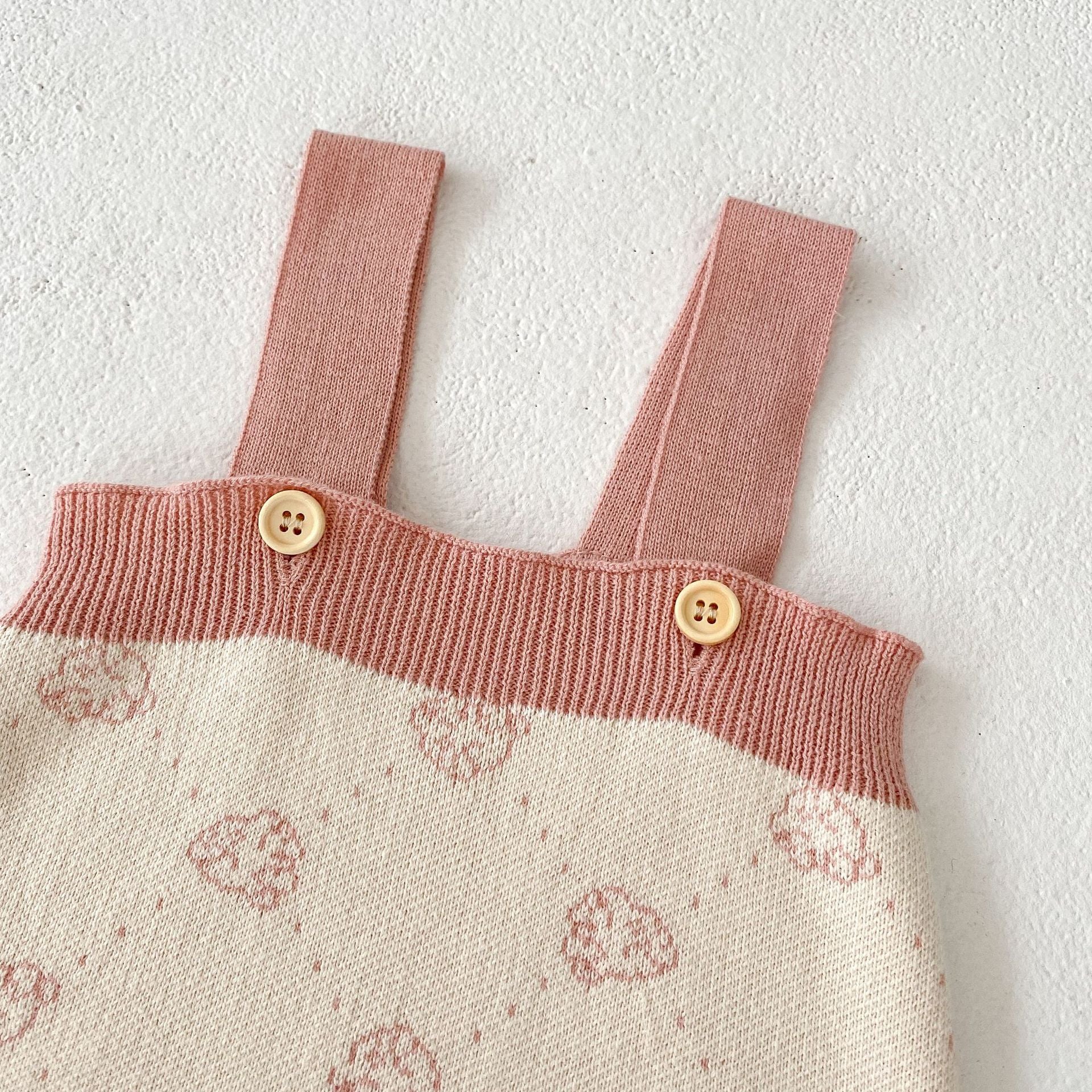 【BABY】トレンドピンクカーディガン/サロペット CawaKomostore