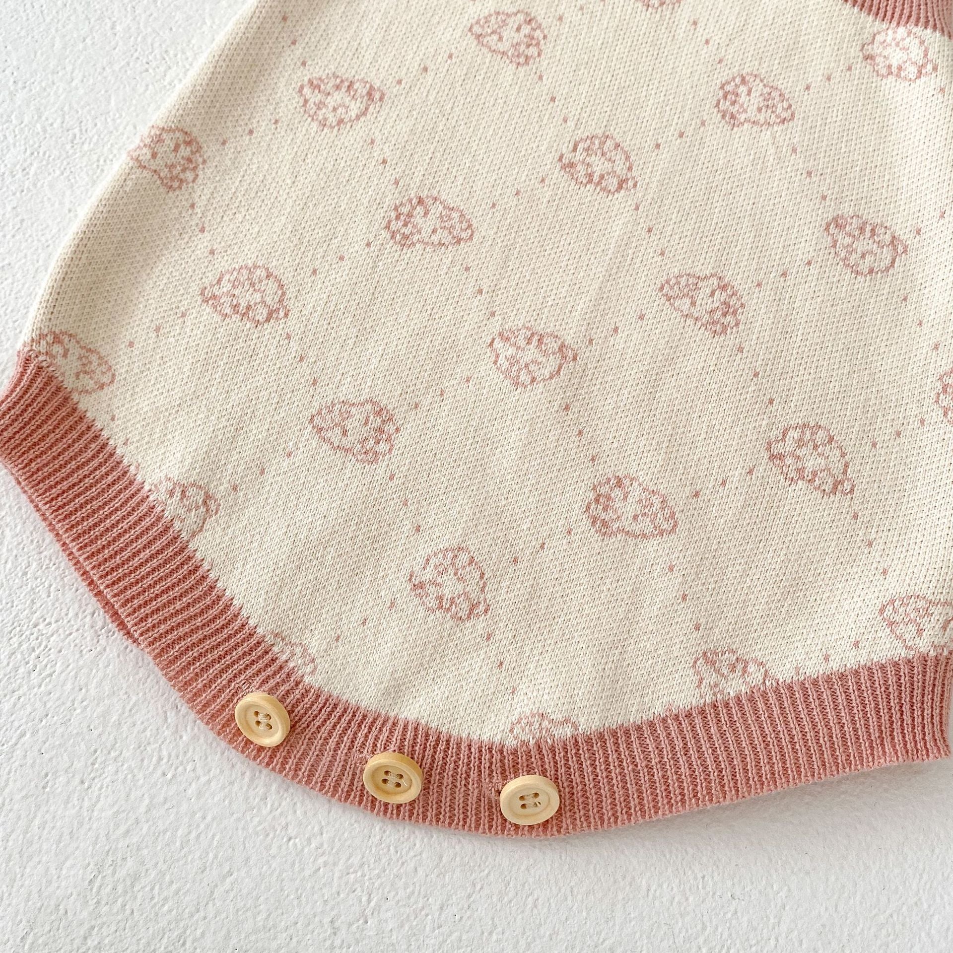 【BABY】トレンドピンクカーディガン/サロペット CawaKomostore