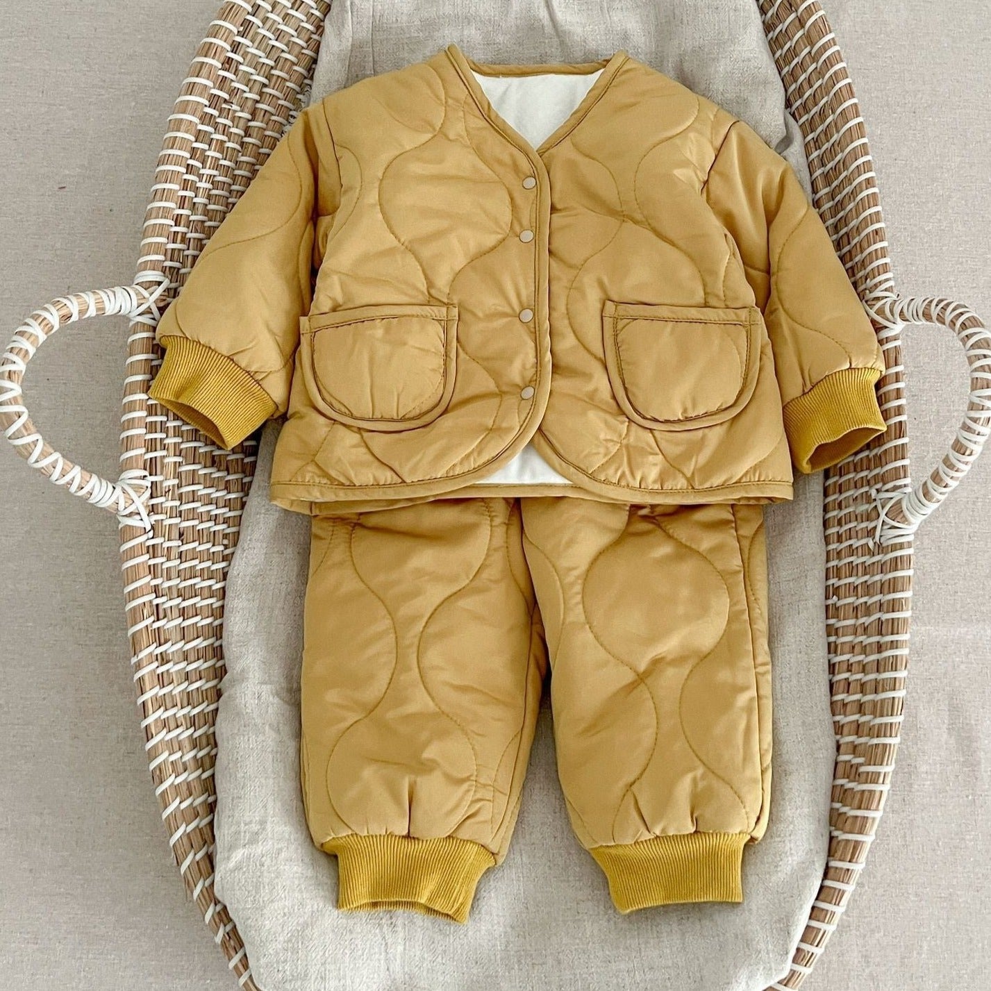 【BABY】ノーカラーキルティング セットアップ CawaKomostore