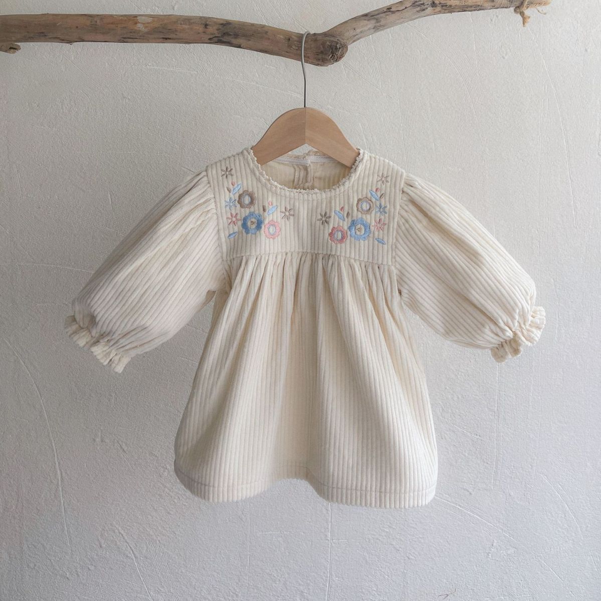 【BABY】コーデュロイフラワーワンピース / ロンパース CawaKomostore