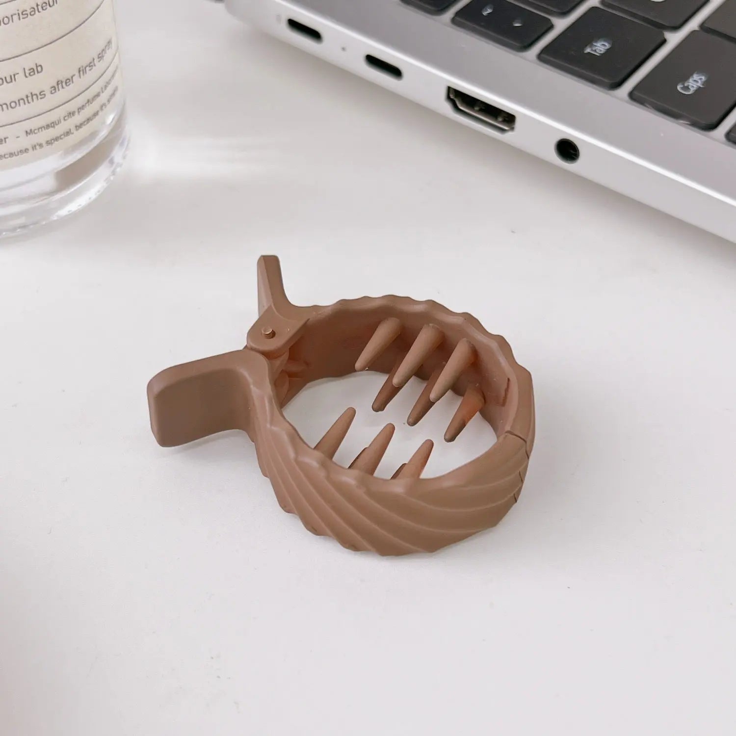 【ヘアアクセサリー】可愛いヘアクリップ・2点セット CawaKomostore