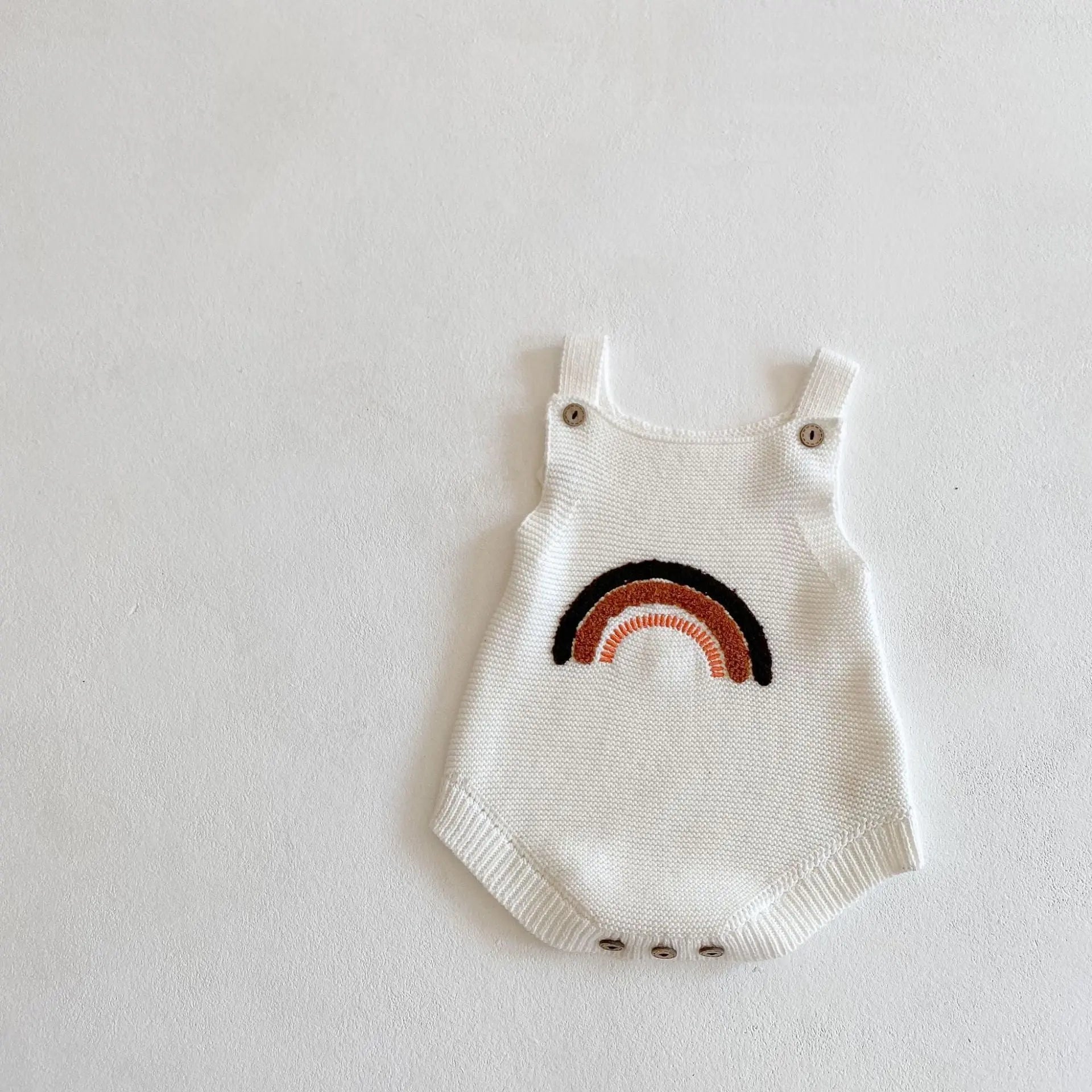 【BABY】虹刺繍ニットロンパース🌈 CawaKomostore