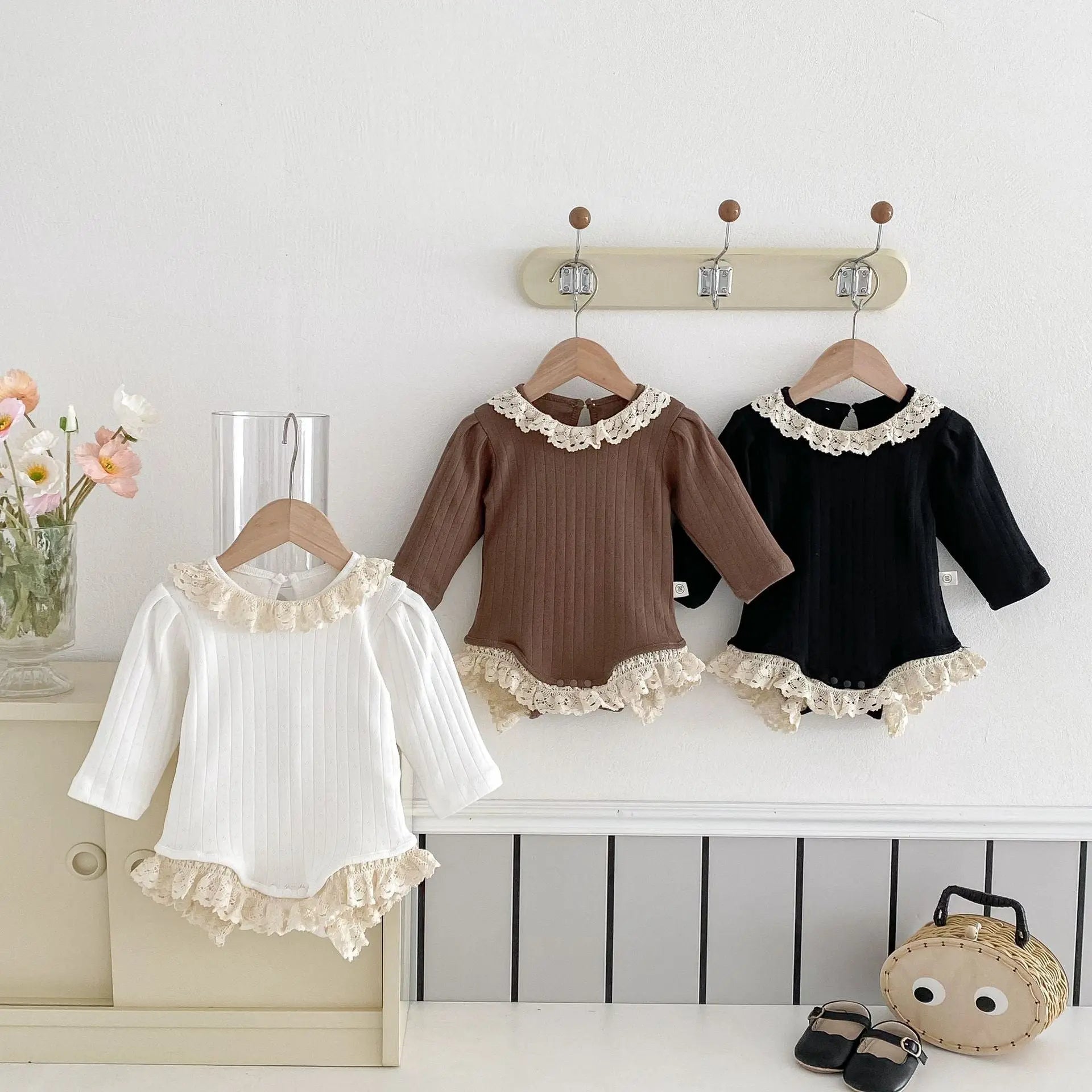 【BABY】 アイレットレースリブロンパース( 3color) - CawaKomostore