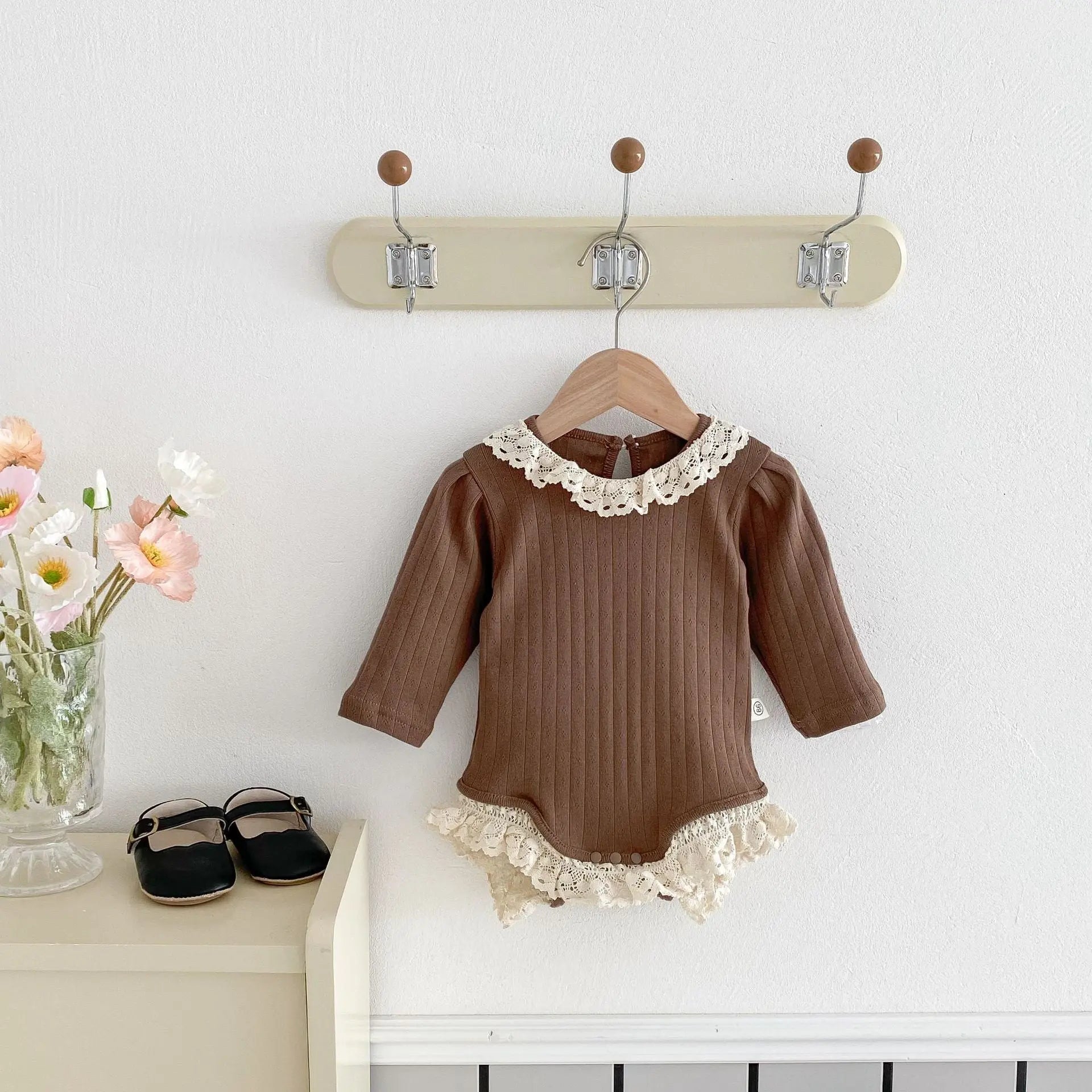 【BABY】 アイレットレースリブロンパース( 3color) - CawaKomostore