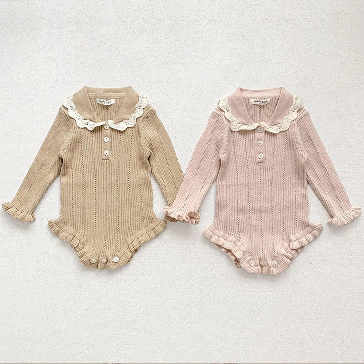 【BABY】 ナチュラルレースフリルロンパース - CawaKomostore