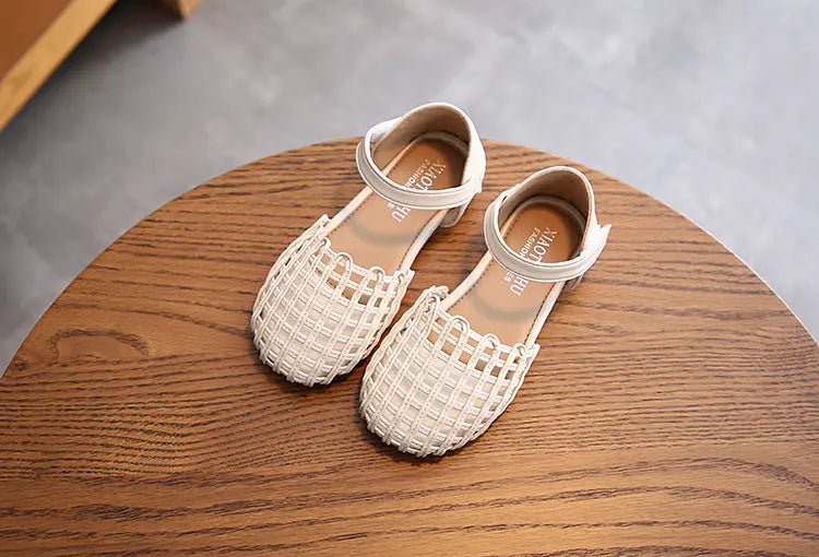 【シューズ】キッズ女の子サンダル　メッシュデザインストラップサンダル CawaKomostore
