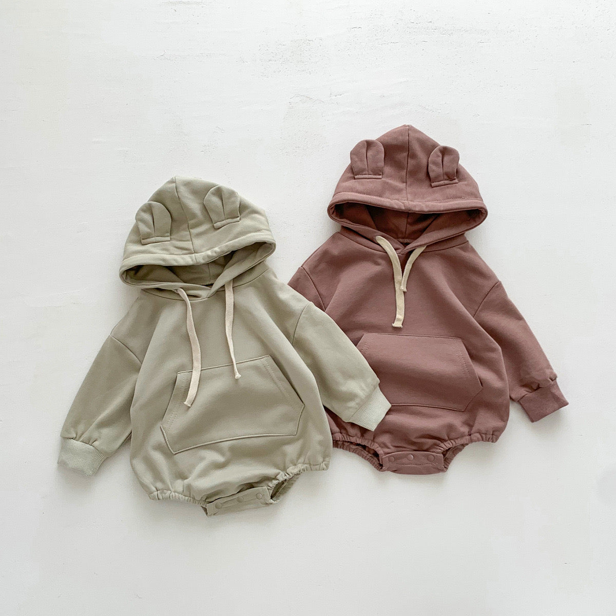 【BABY】くま耳フーディーロンパース CawaKomostore