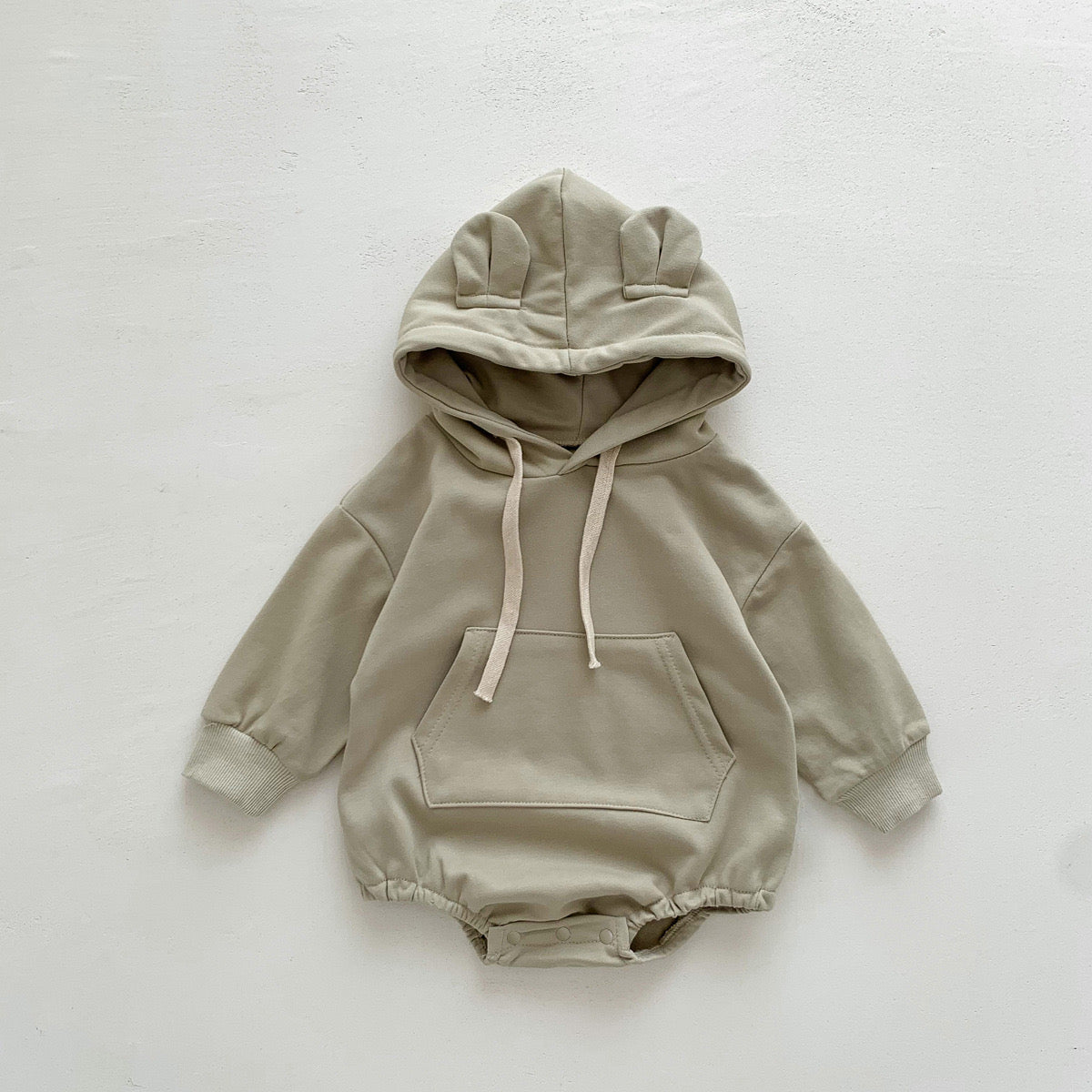 【BABY】くま耳フーディーロンパース CawaKomostore
