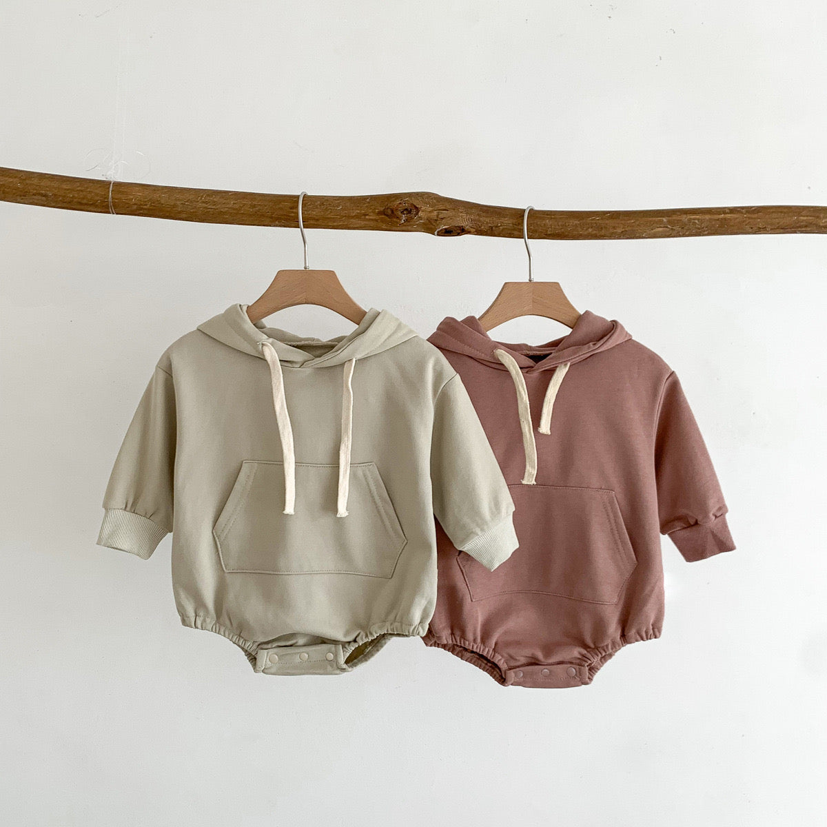 【BABY】くま耳フーディーロンパース CawaKomostore