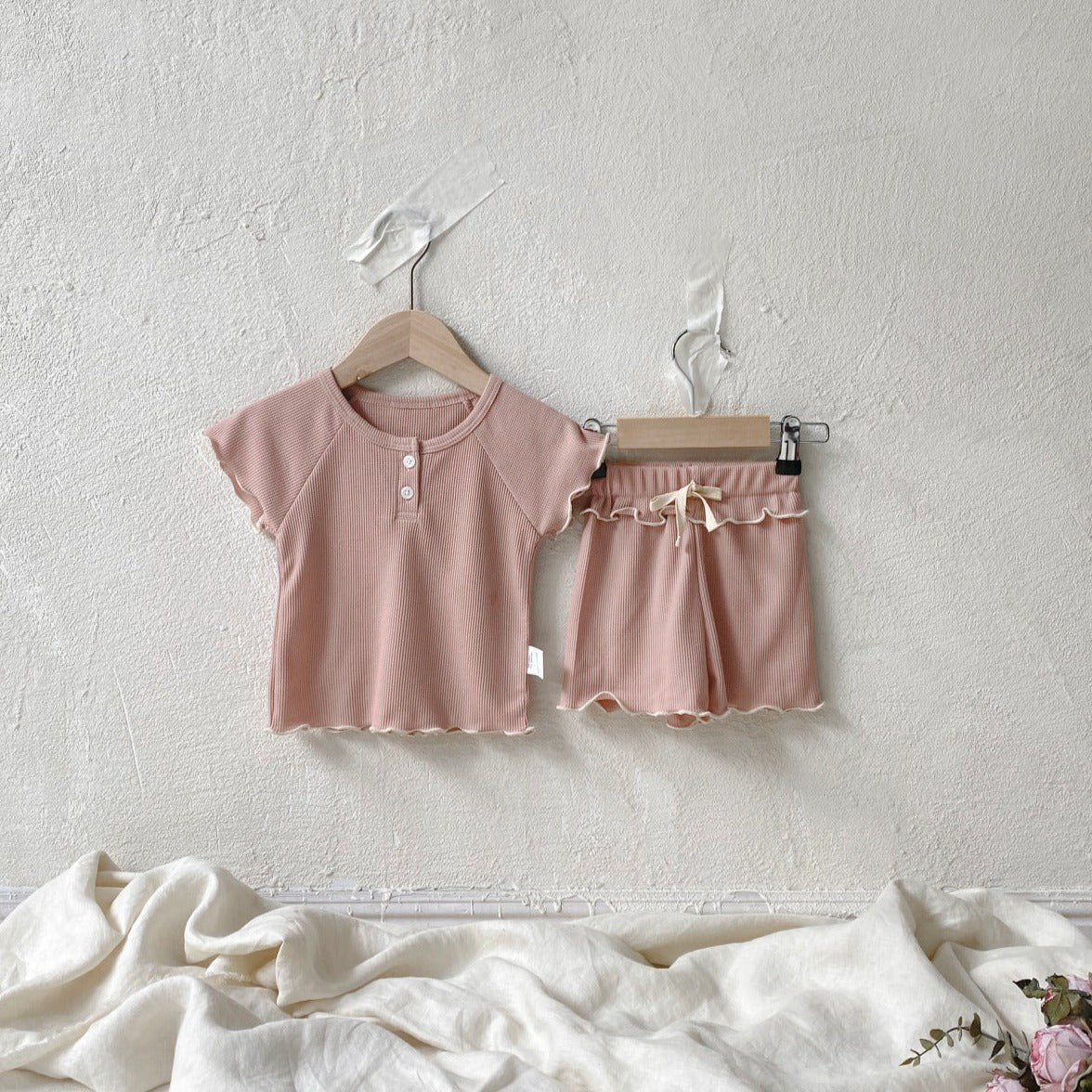 【BABY】ふんわりフリルリブ編みセットアップ CawaKomostore