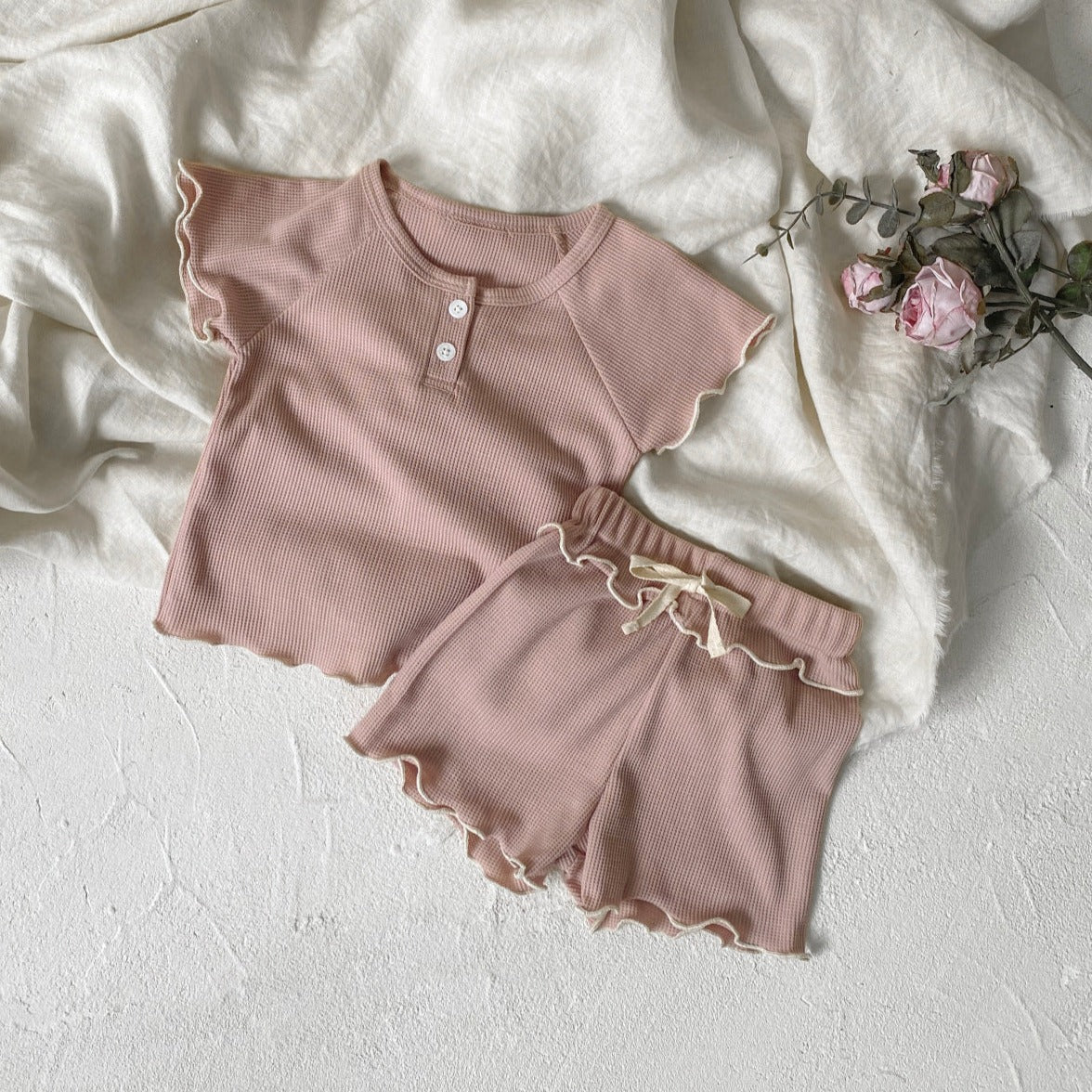 【BABY】ふんわりフリルリブ編みセットアップ CawaKomostore