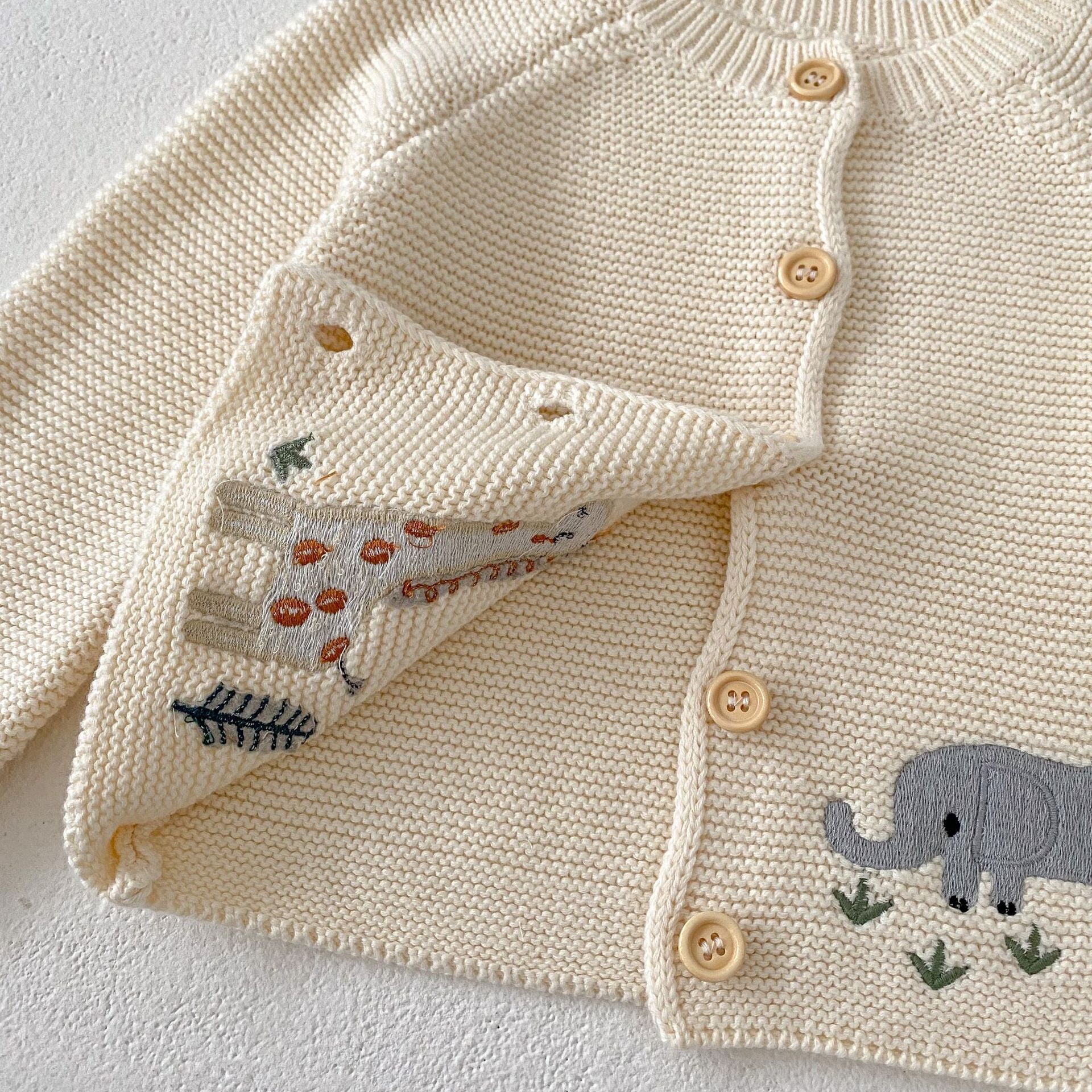 【BABY】キリン＆象さん刺繍ニットカーディガン