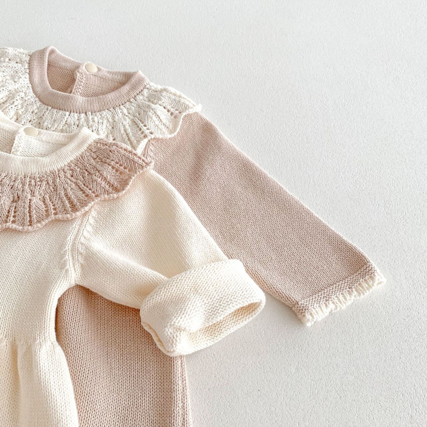 【BABY】フリルニットワンピース（2color） - CawaKomostore