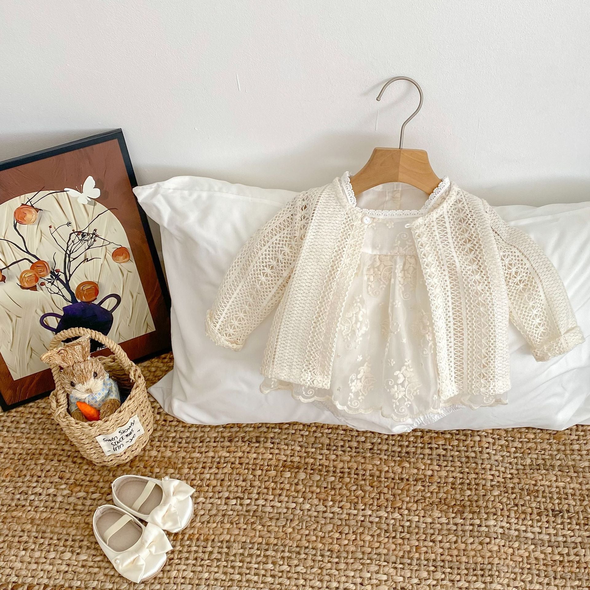 【BABY】spring/summer whiteレースロンパース