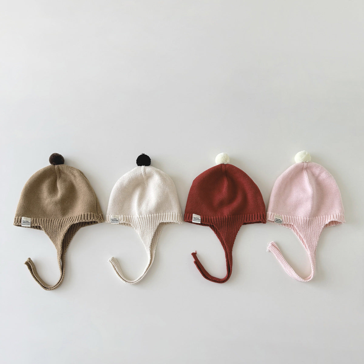 【帽子】ポンポン付きニット帽 CawaKomostore