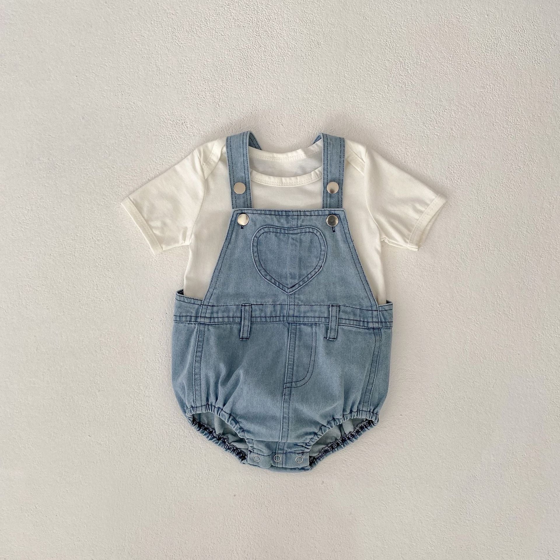 【BABY】ハート柄💛デニムサロペット