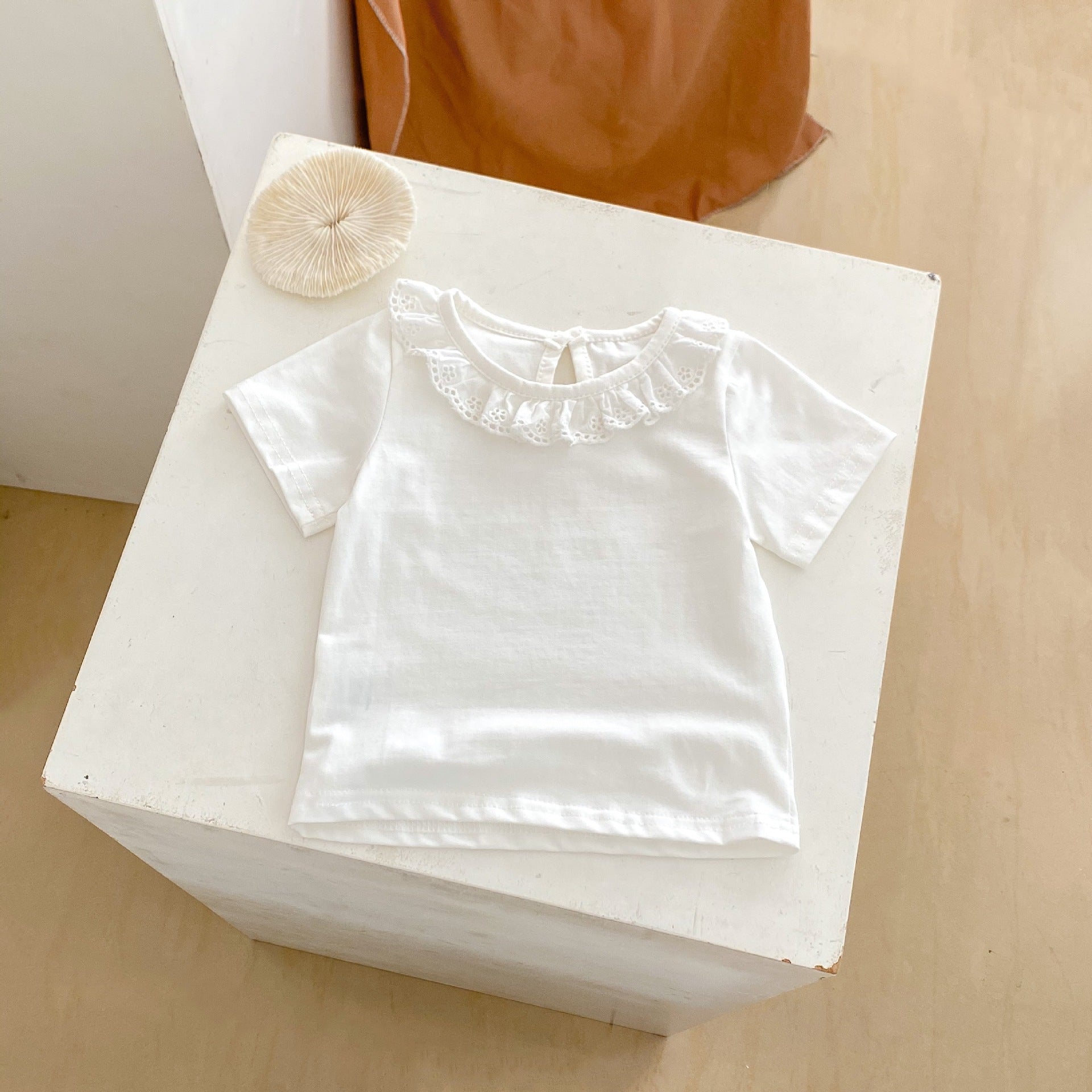 【BABY】穴あきレースフリルカラーホワイトブラウス CawaKomostore