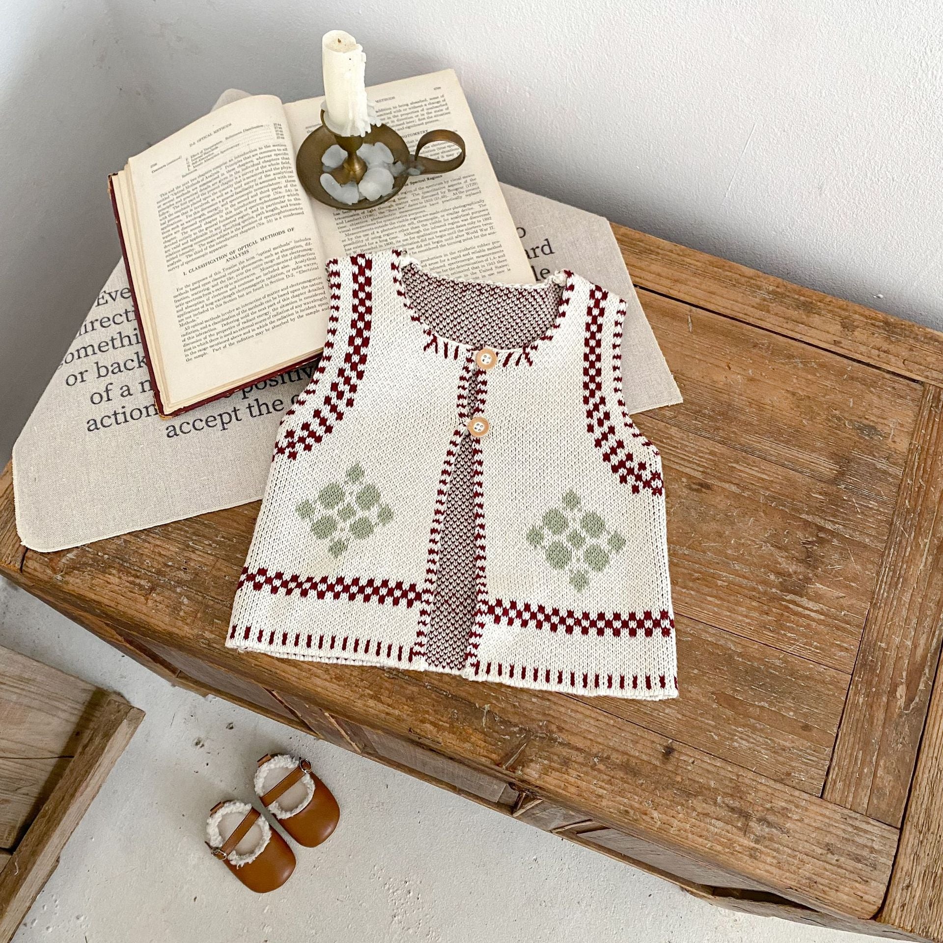 【BABY】フラワー刺繡ニットベビーベスト