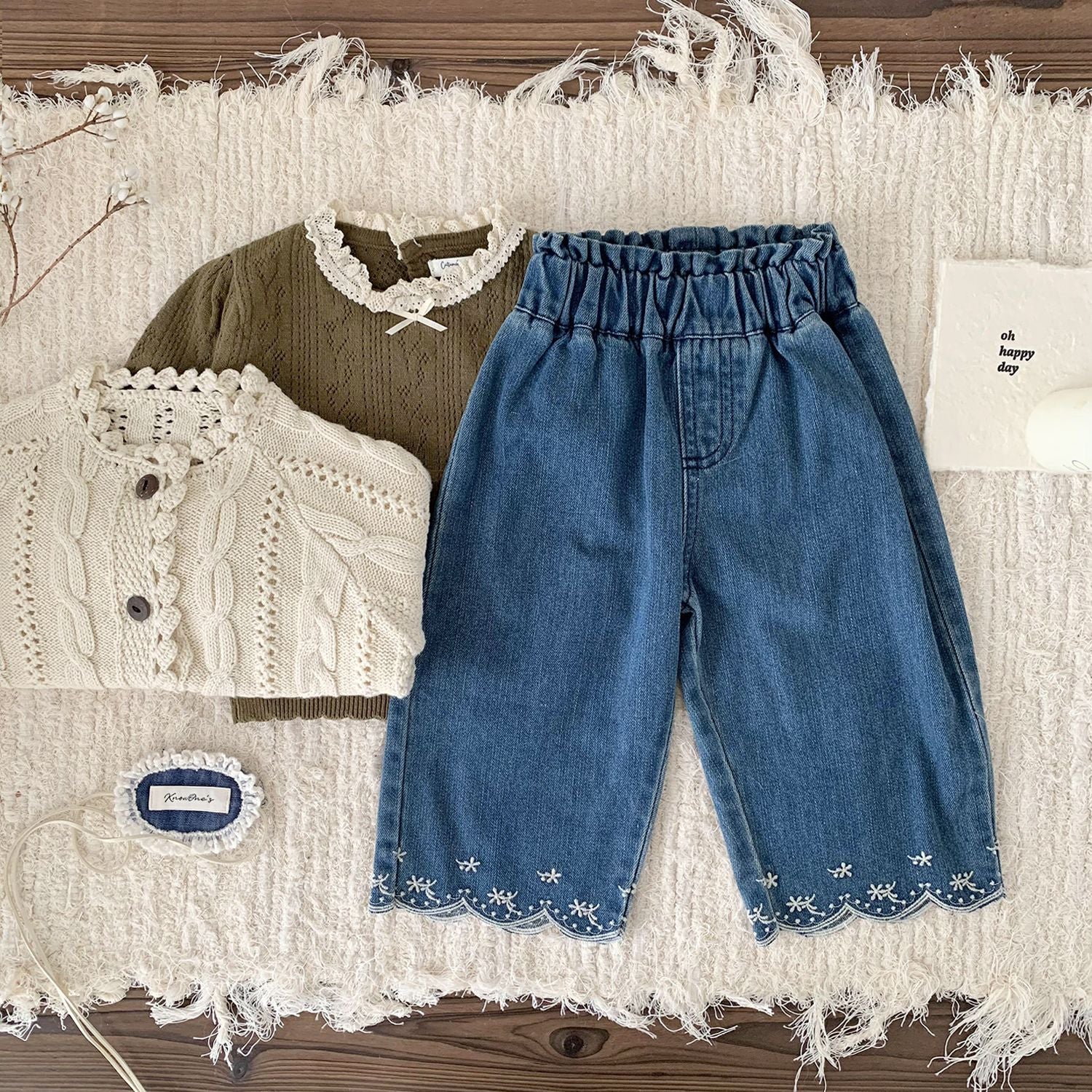 【BABY】お花の刺繍デニムパンツ
