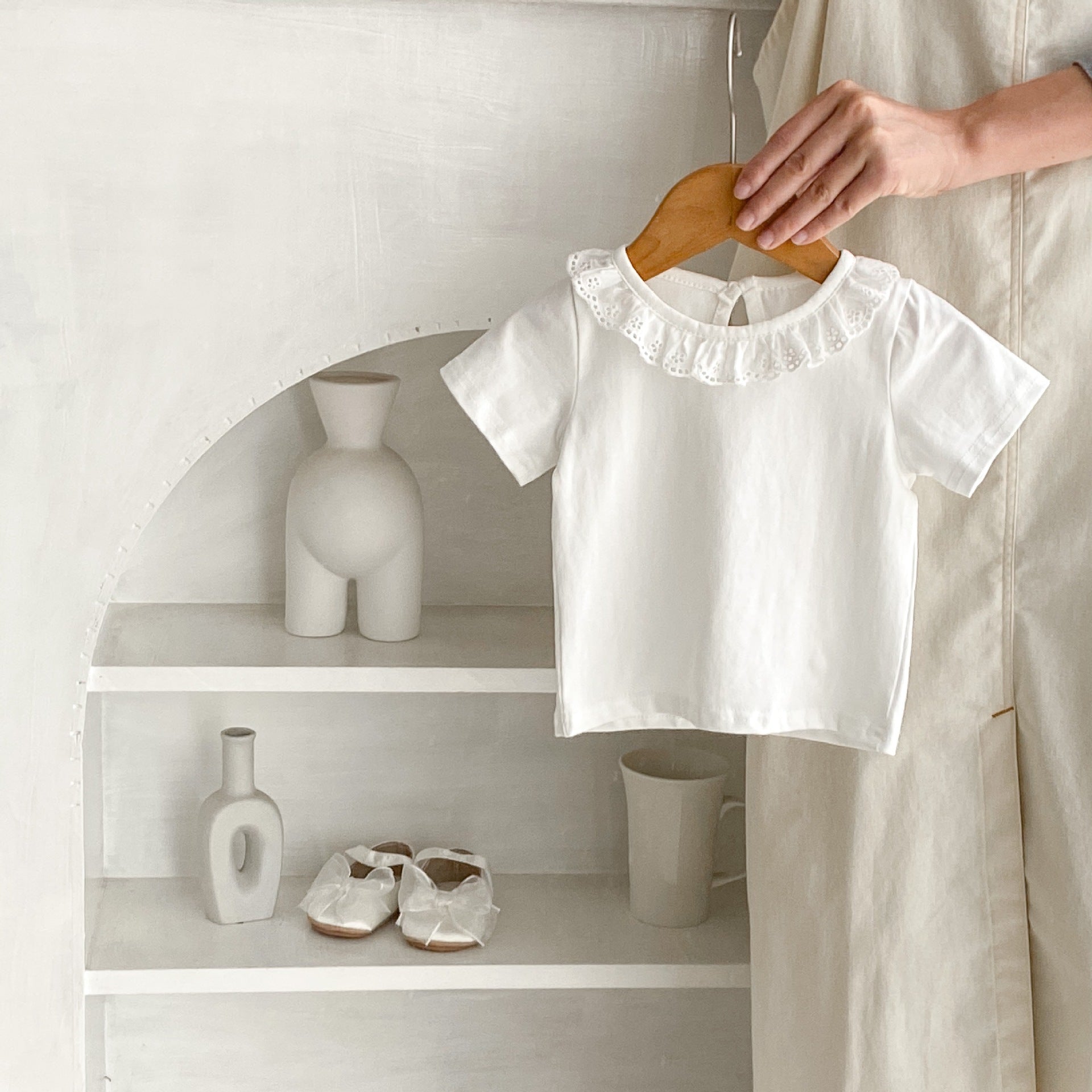 【BABY】穴あきレースフリルカラーホワイトブラウス CawaKomostore
