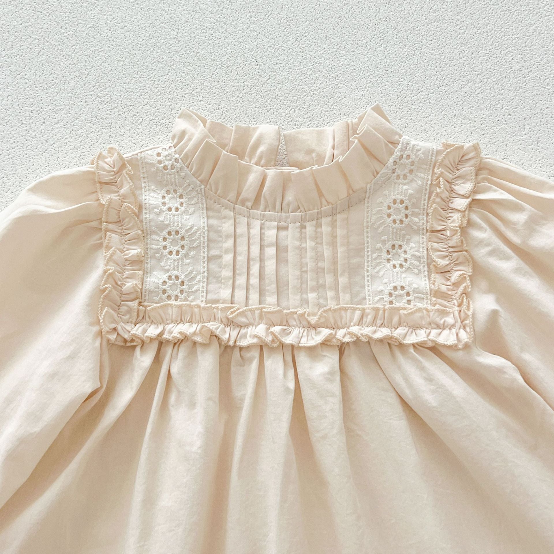 【BABY】アイボリースクエアフリルレースワンピース