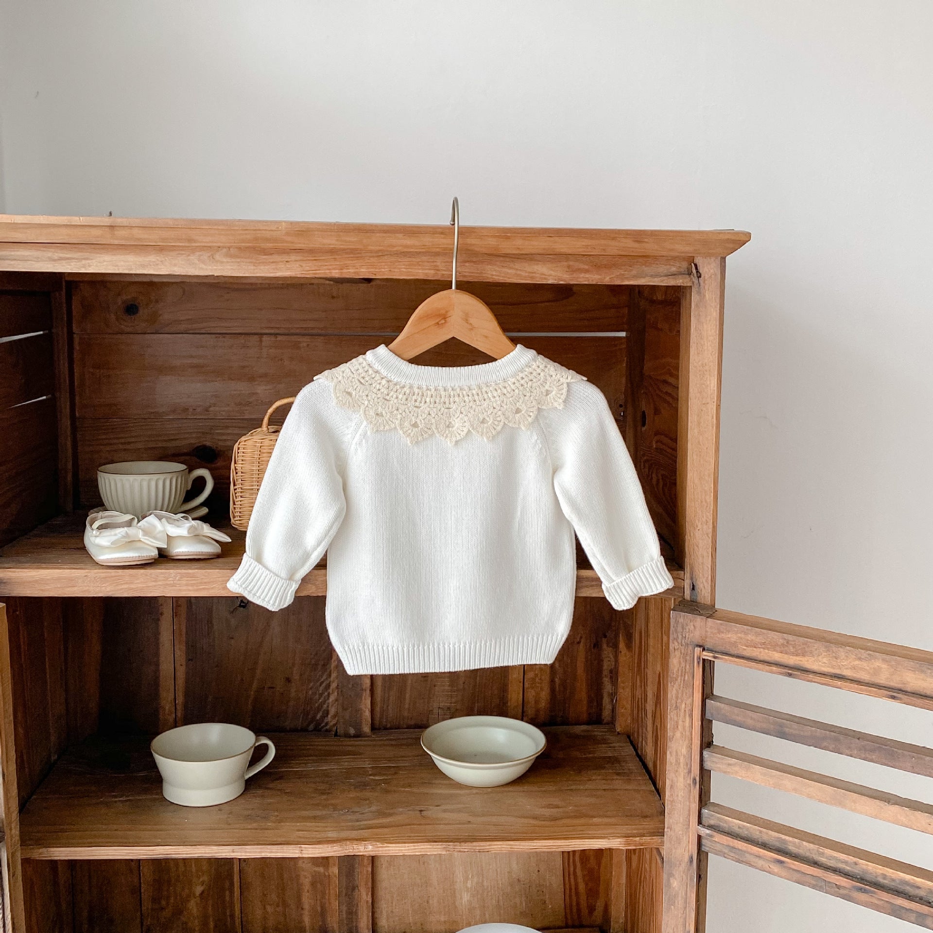 【baby】ベージュレースホワイト ニットトップス CawaKomostore