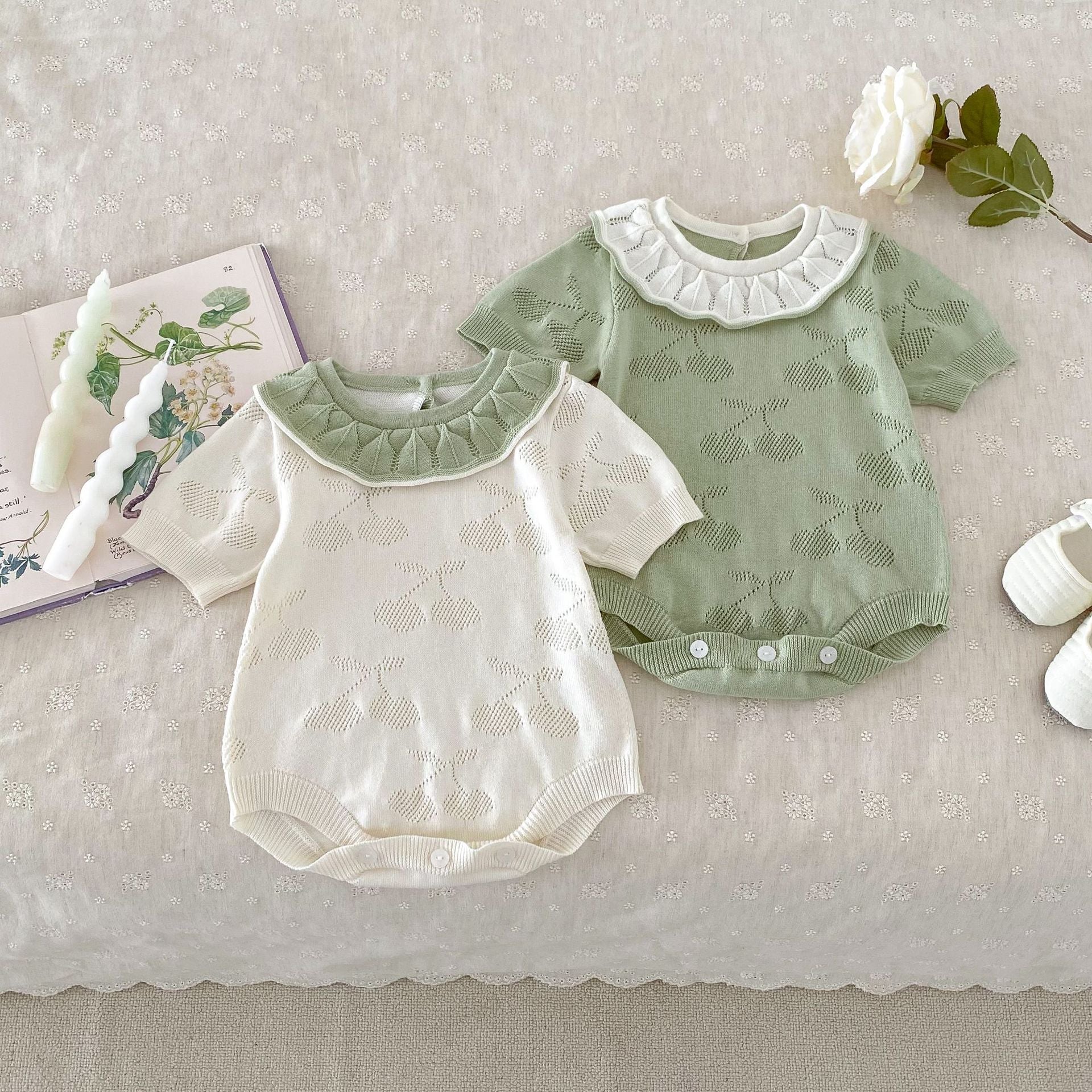 【BABY】チェリー柄 透かし編みニットロンパース CawaKomostore