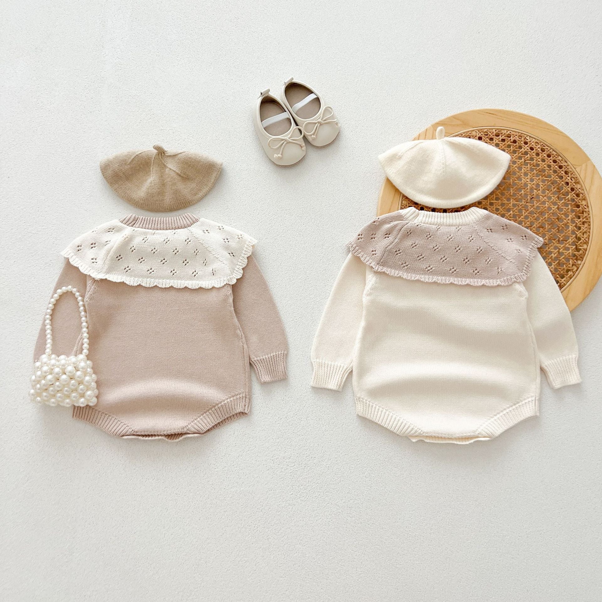【BABY】襟元フリルデザインロンパース