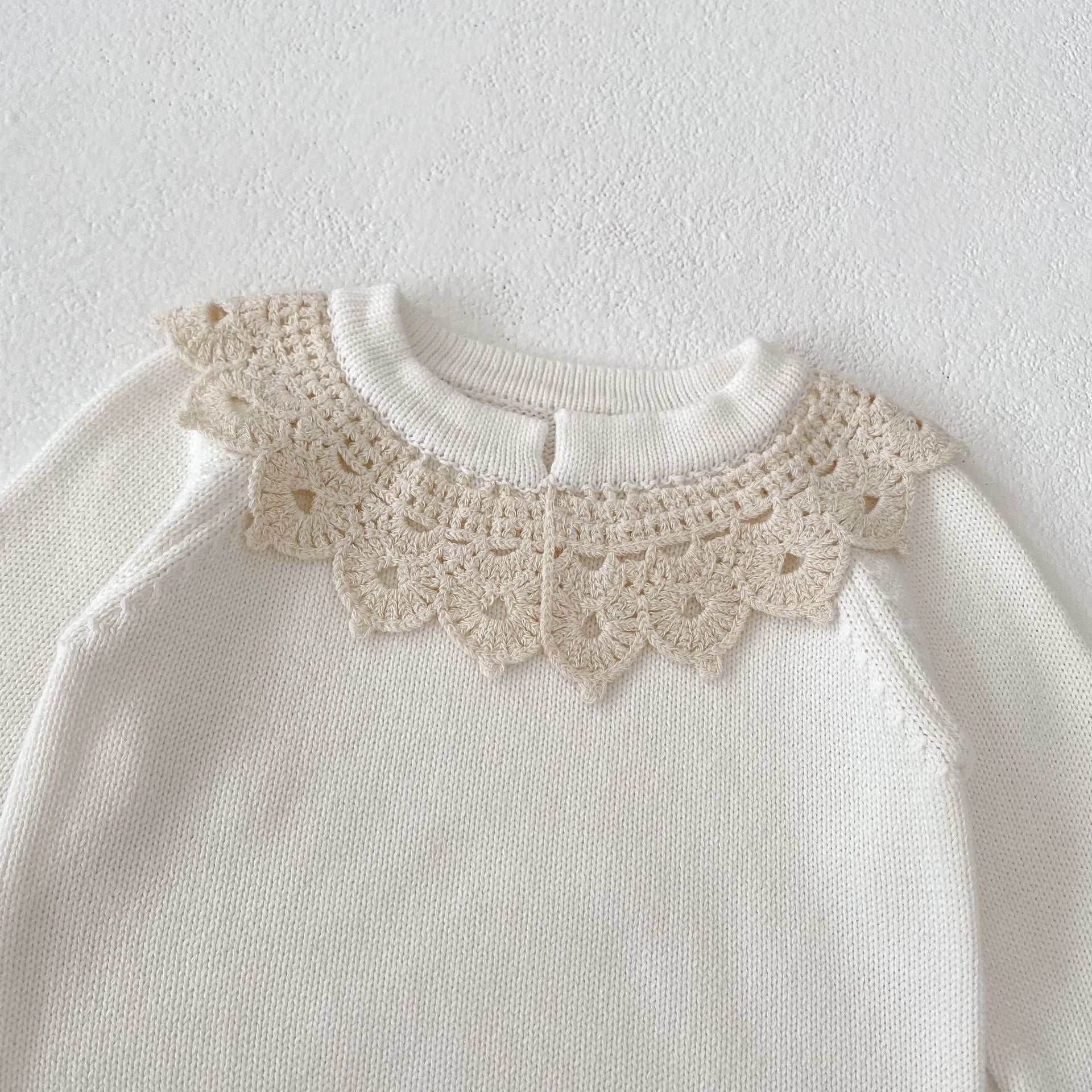 【baby】ベージュレースホワイト ニットトップス CawaKomostore