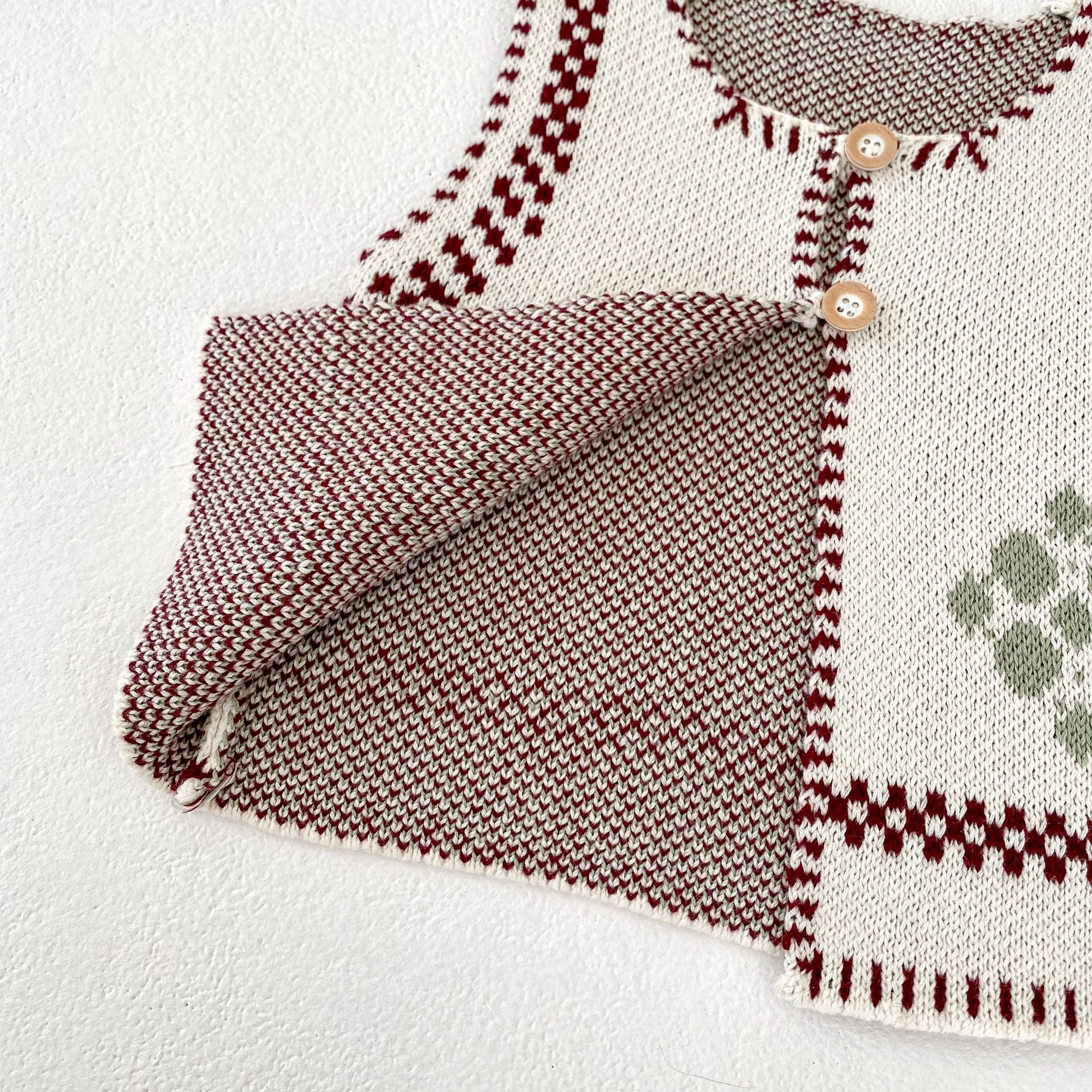 【BABY】フラワー刺繡ニットベビーベスト