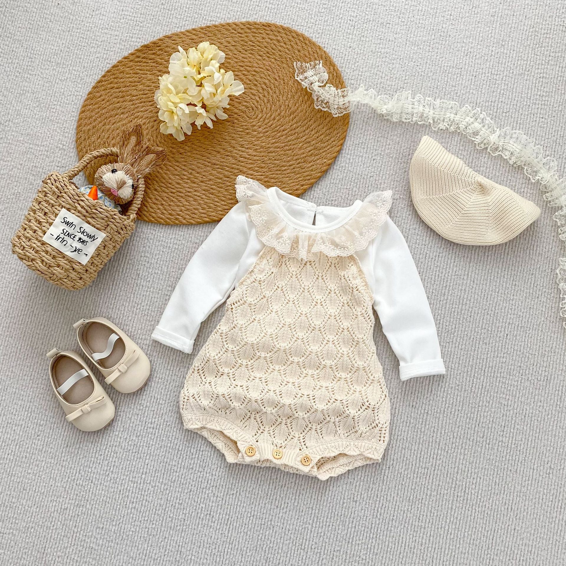 【BABY】透かしうろこ編みニットサロペット