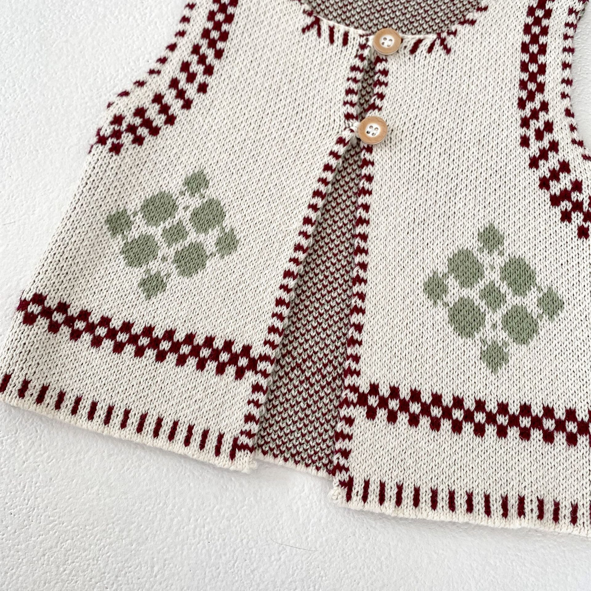 【BABY】フラワー刺繡ニットベビーベスト