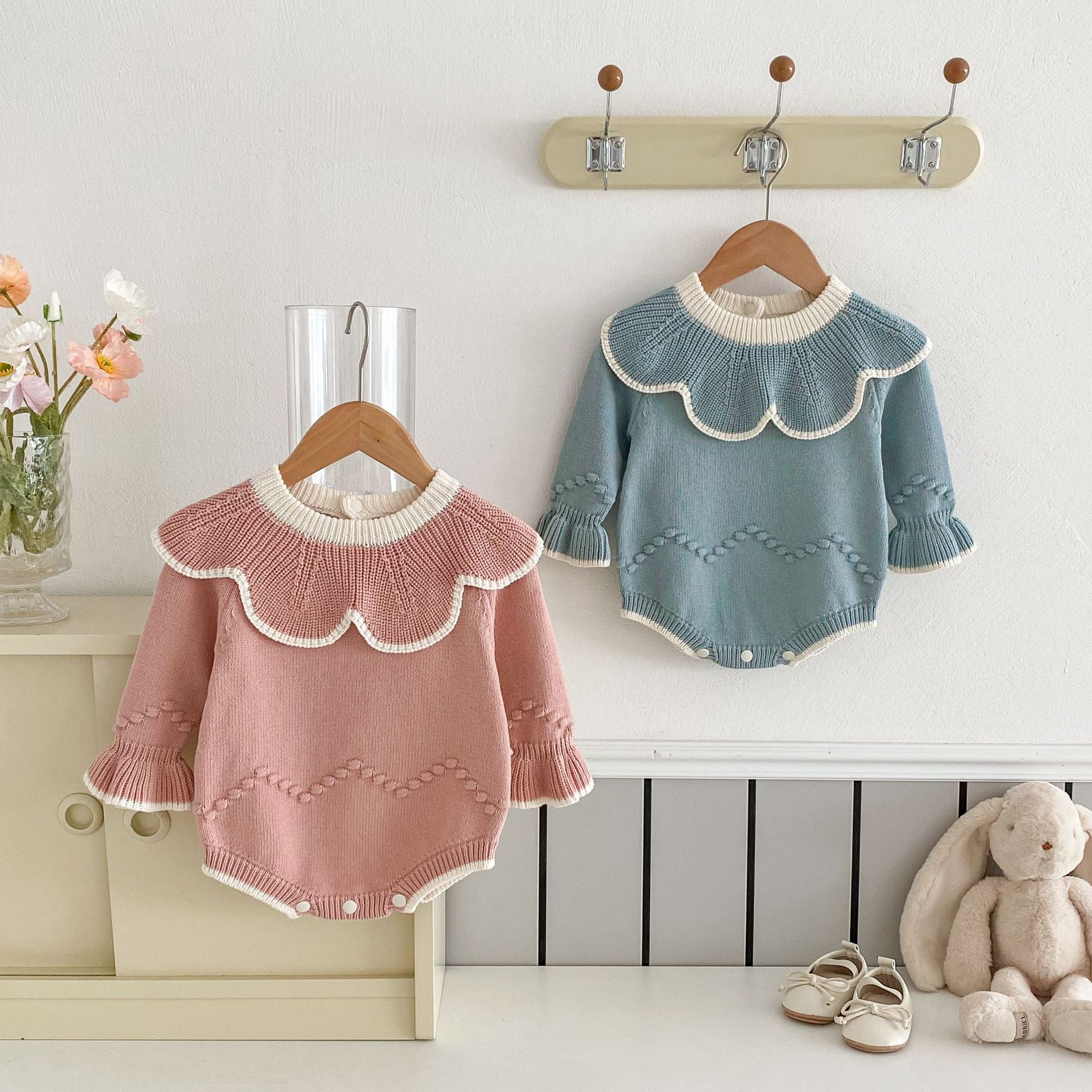 【BABY】リンガーデザインフローラルニットロンパース CawaKomostore