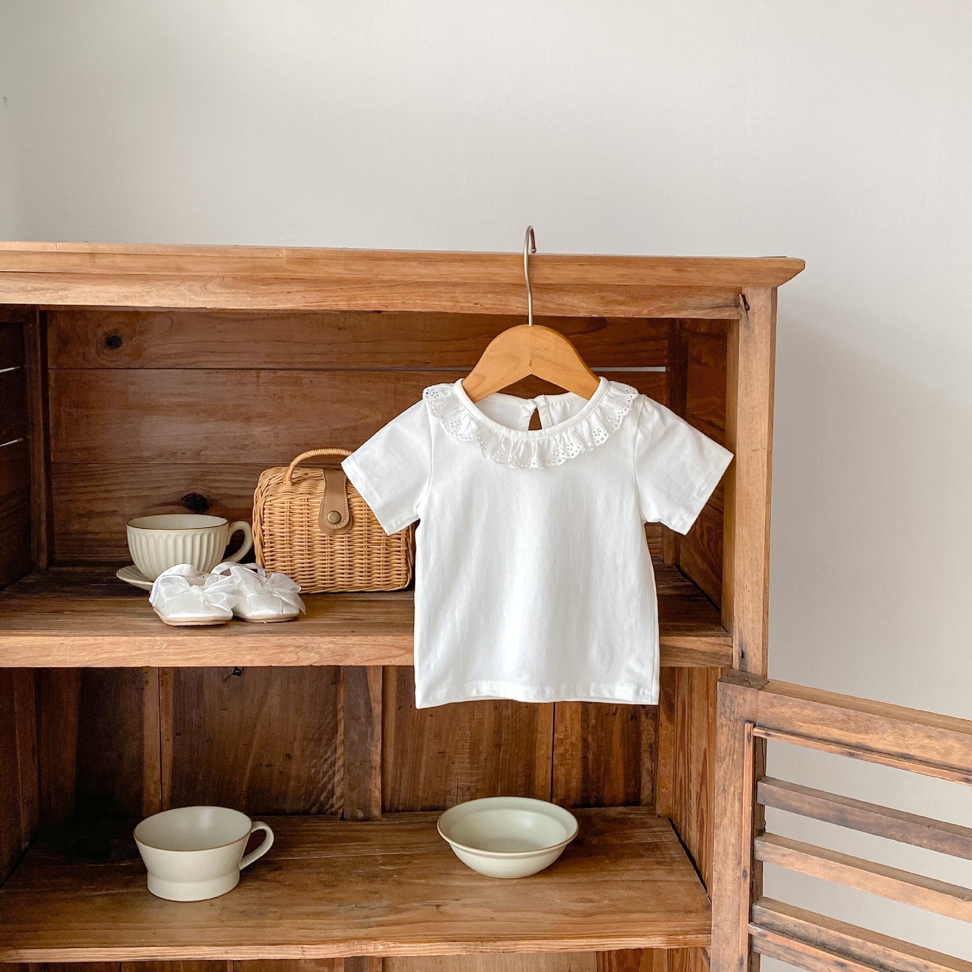 【BABY】穴あきレースフリルカラーホワイトブラウス CawaKomostore