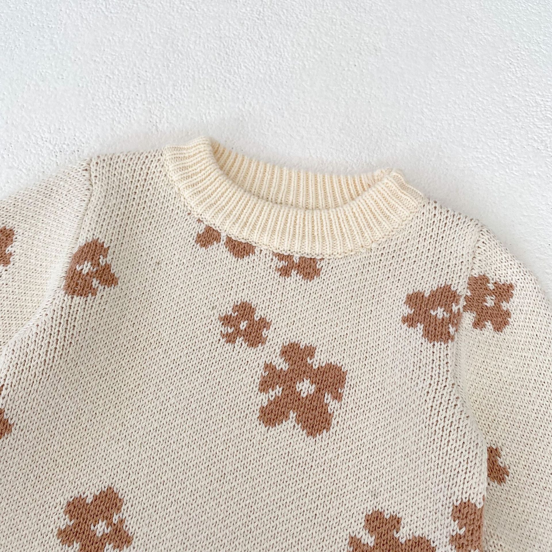 【BABY】フラワーデザインニットロンパース CawaKomostore